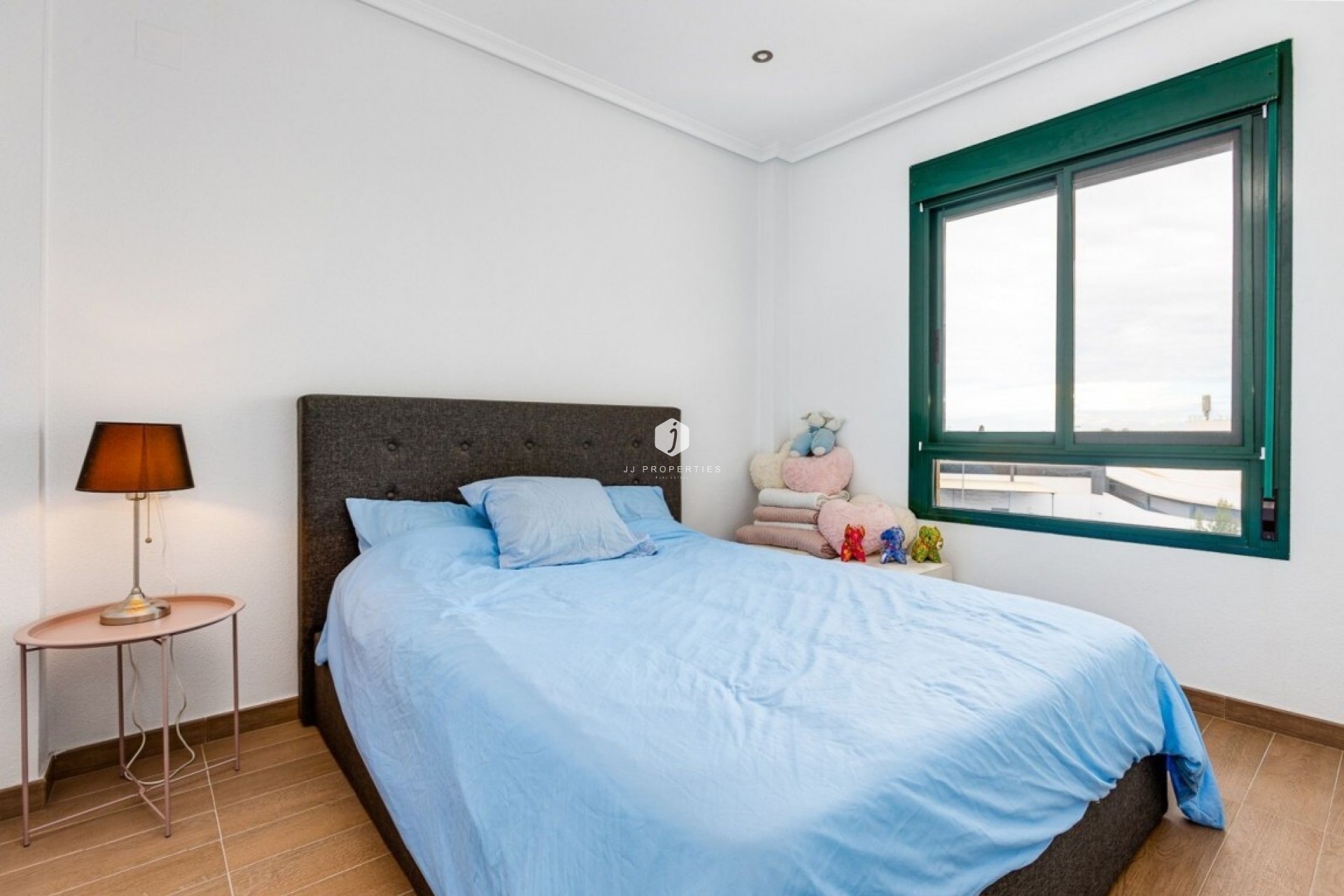 D'occasion - Attique -
Lomas De Campoamor - Inland