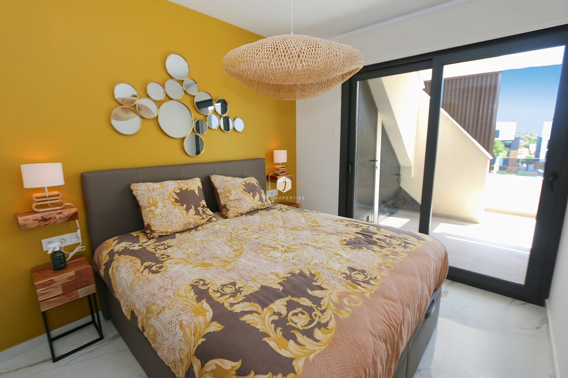 D'occasion - Attique -
Los Altos - Costa Blanca