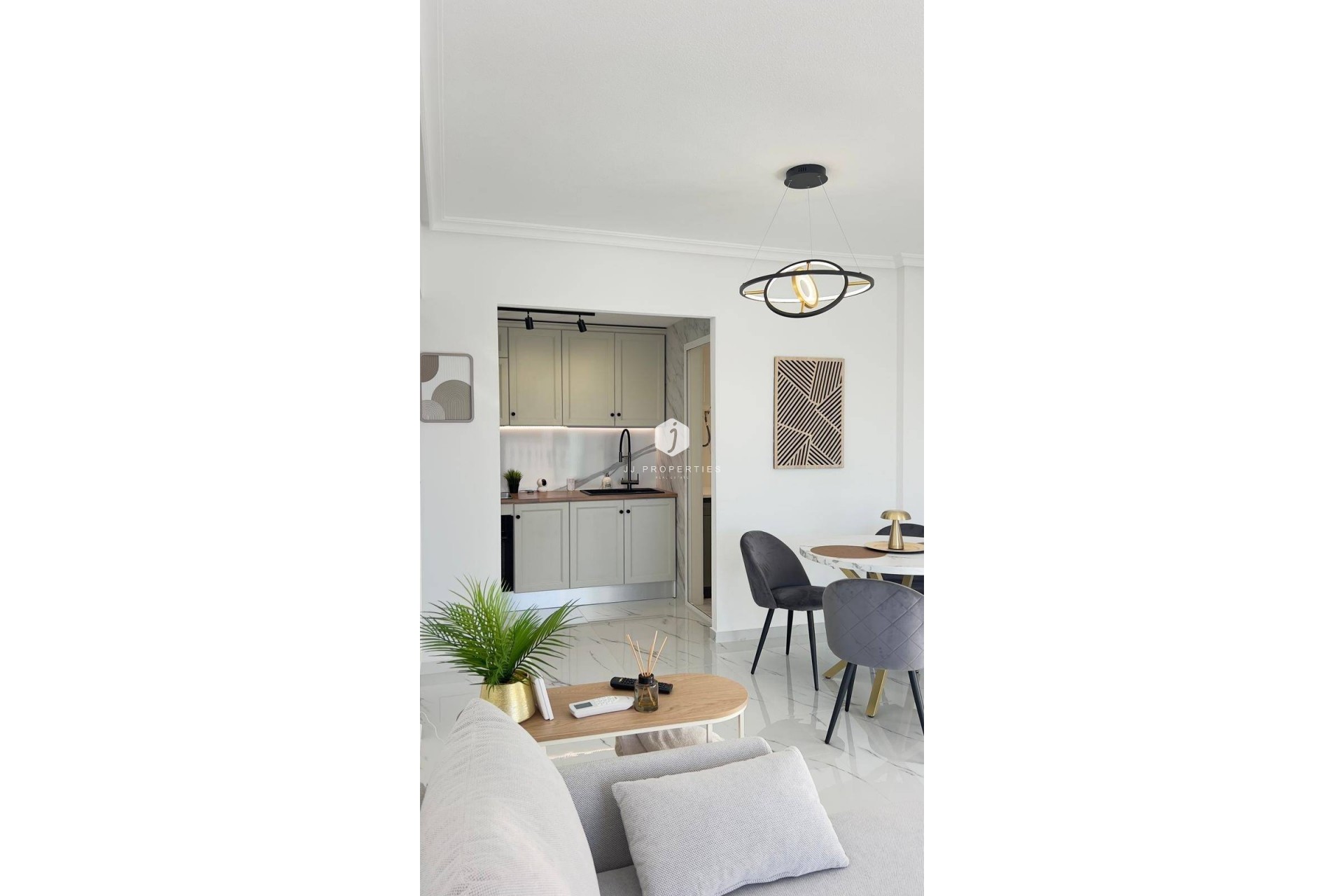 D'occasion - Attique -
Orihuela Costa - La Zenia