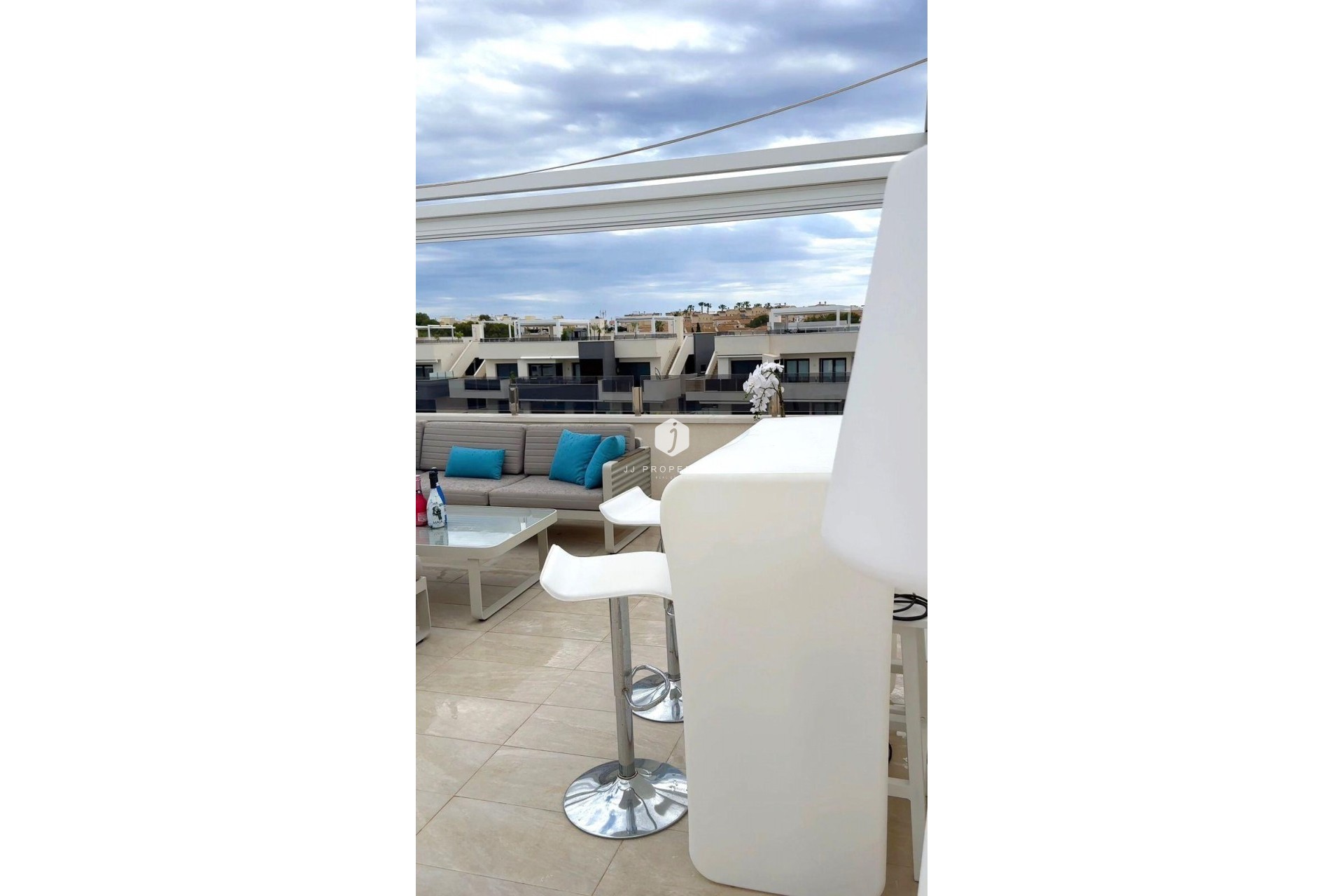 D'occasion - Attique -
Orihuela Costa - Los Almendros-la Florida