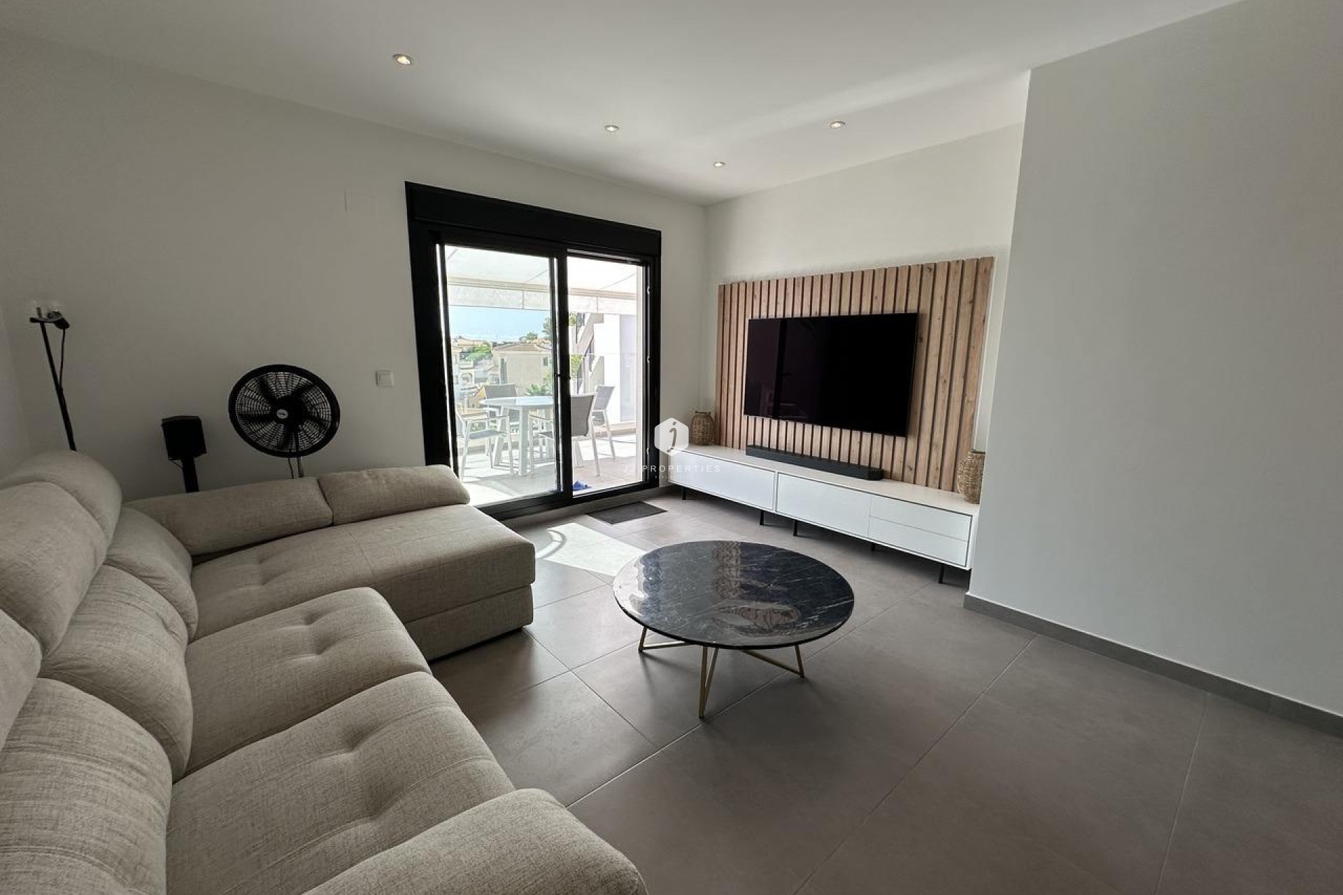 D'occasion - Attique -
Orihuela Costa - Villamartín-las Filipinas