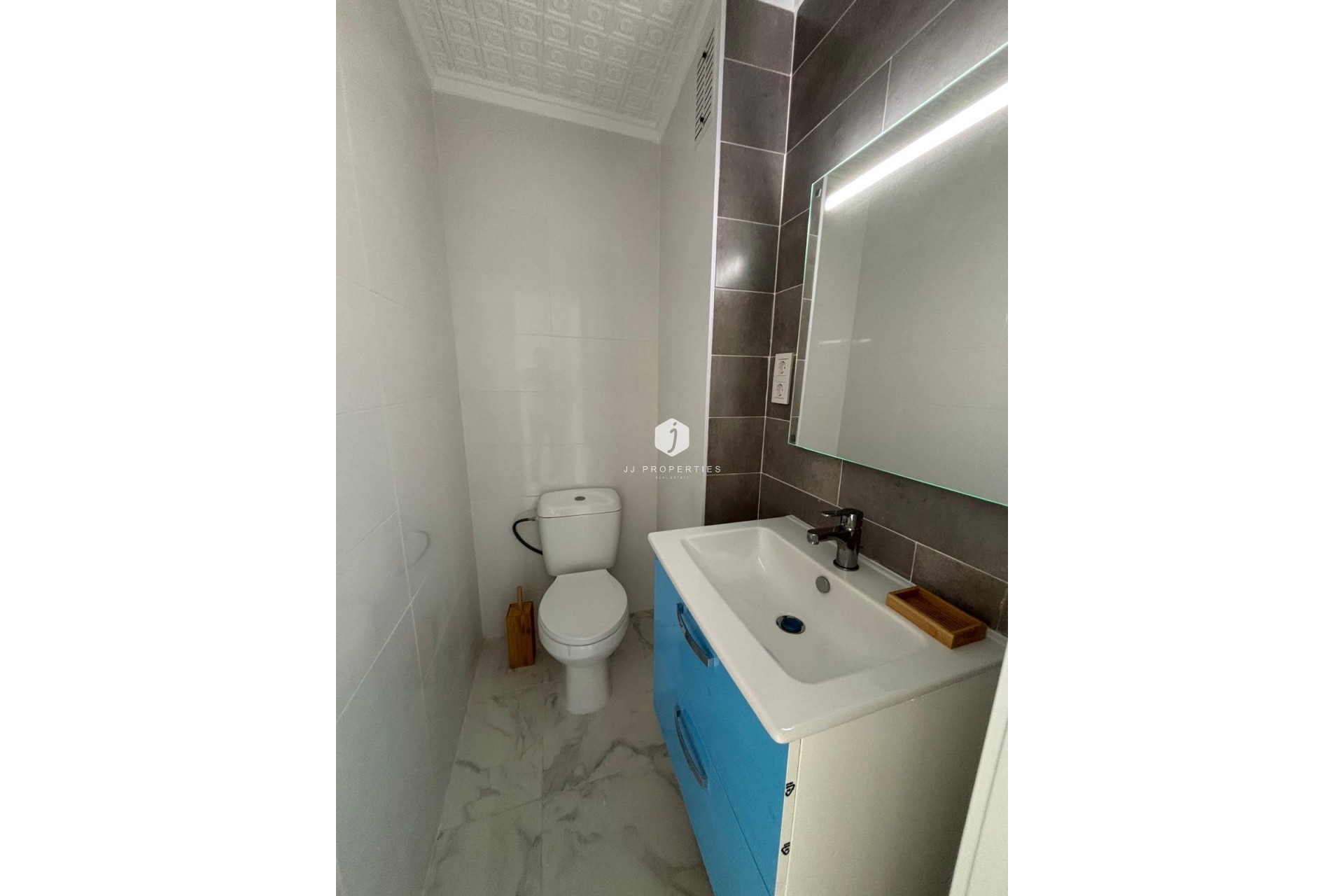 D'occasion - Attique -
Torrevieja - Acequion