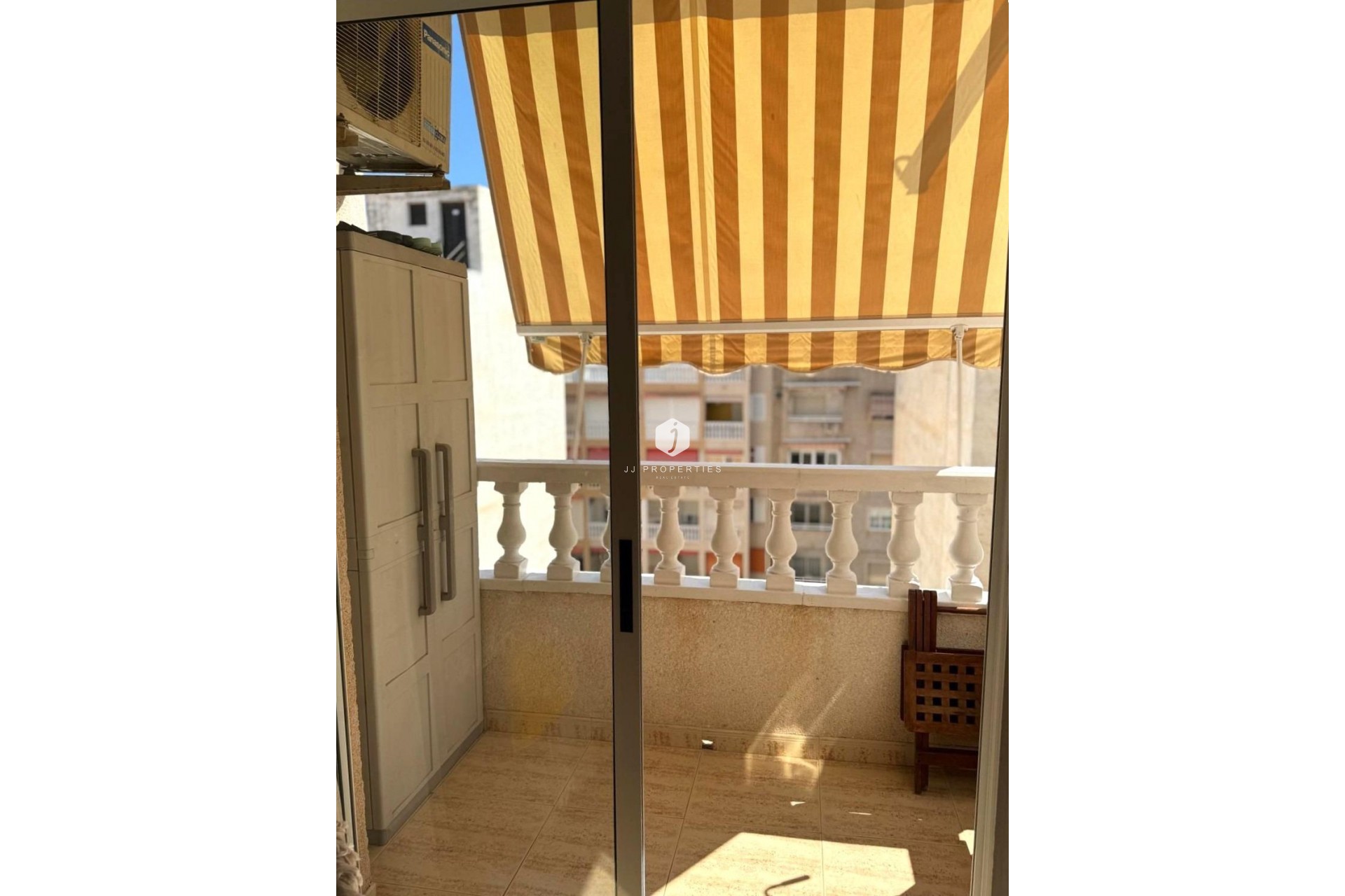 D'occasion - Attique -
Torrevieja - Acequion