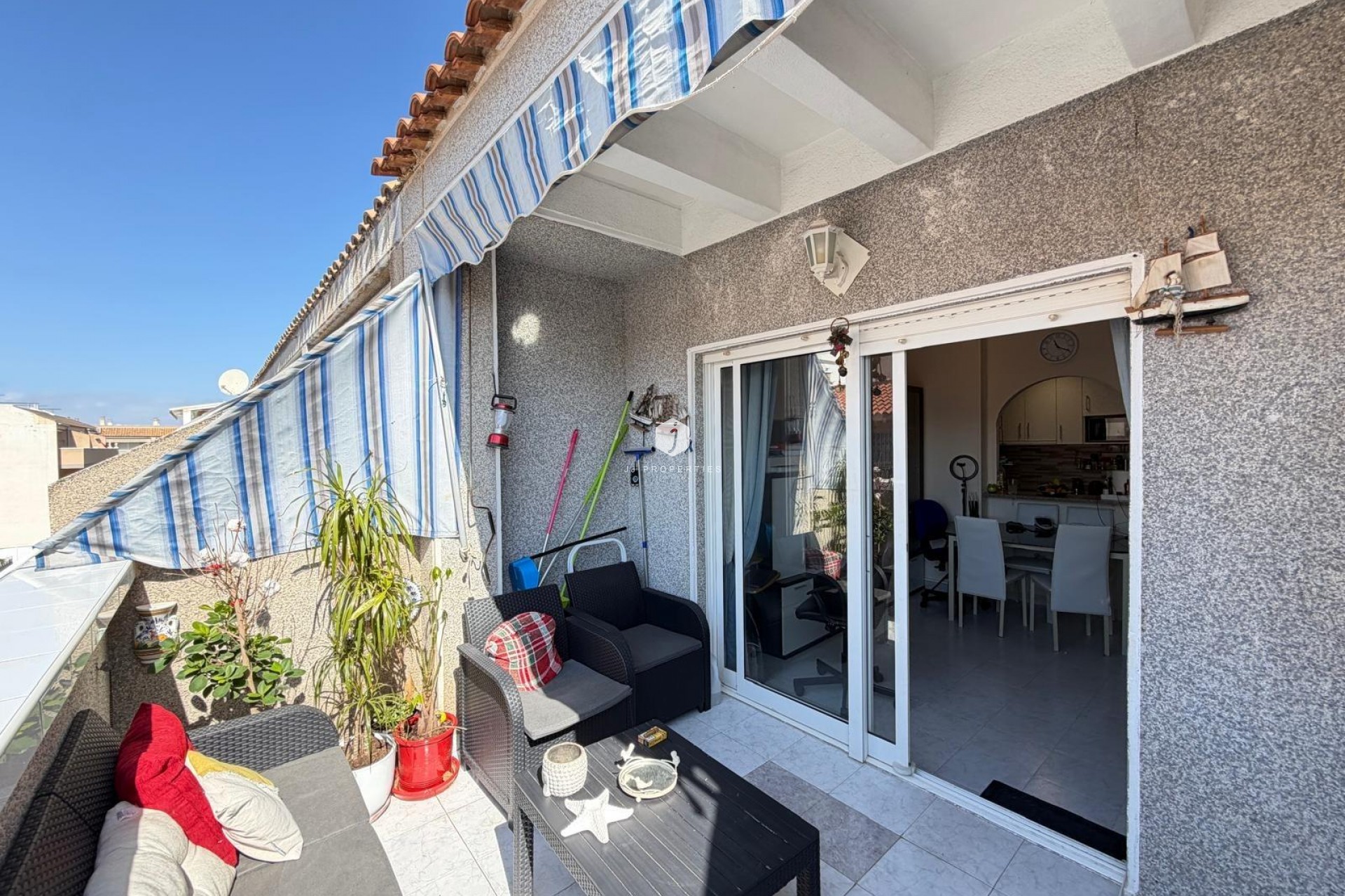 D'occasion - Attique -
Torrevieja - Acequion