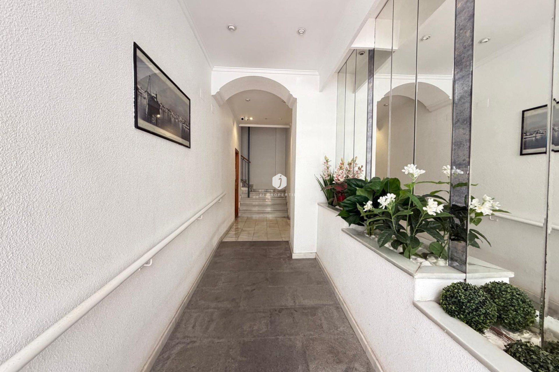D'occasion - Attique -
Torrevieja - Acequion