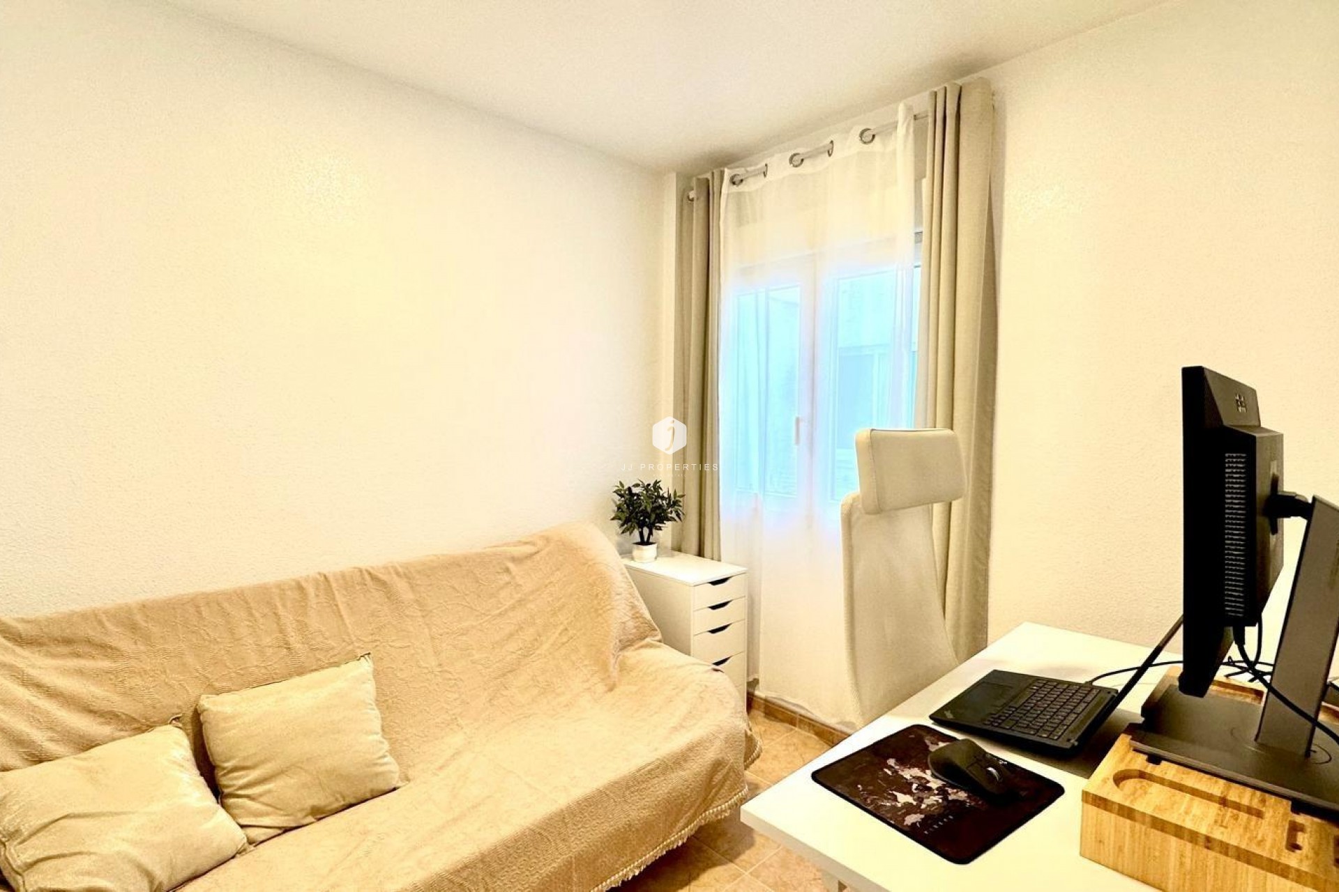 D'occasion - Attique -
Torrevieja - Centro