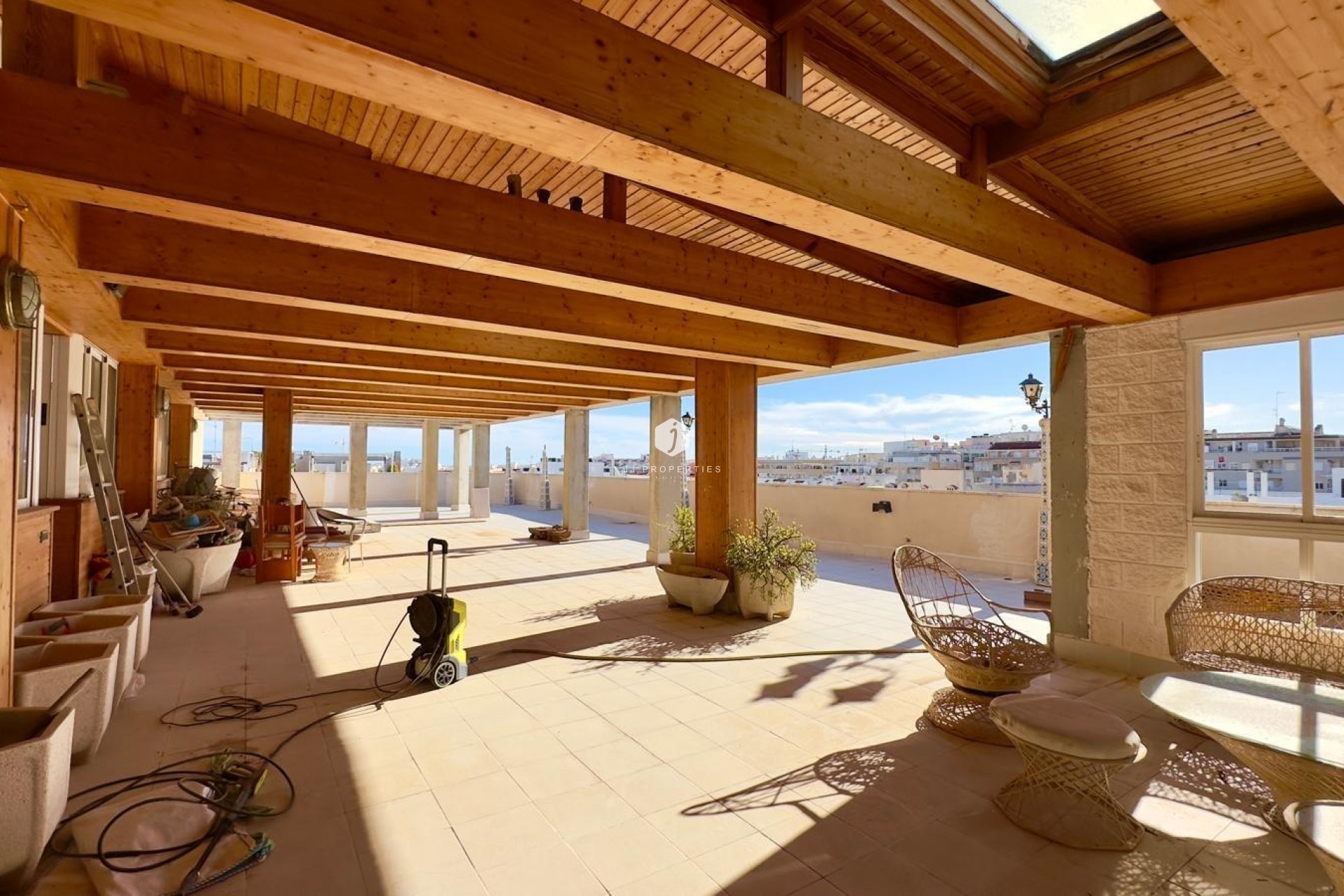 D'occasion - Attique -
Torrevieja - Centro