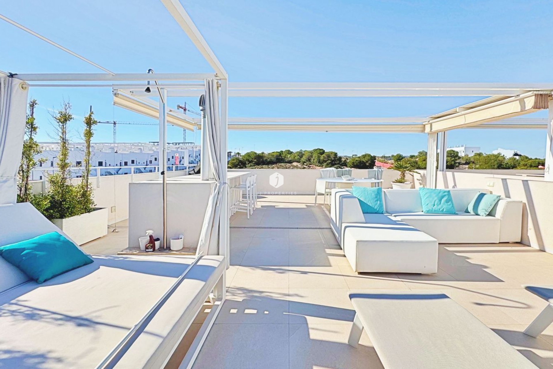 D'occasion - Attique -
Torrevieja - Costa Blanca