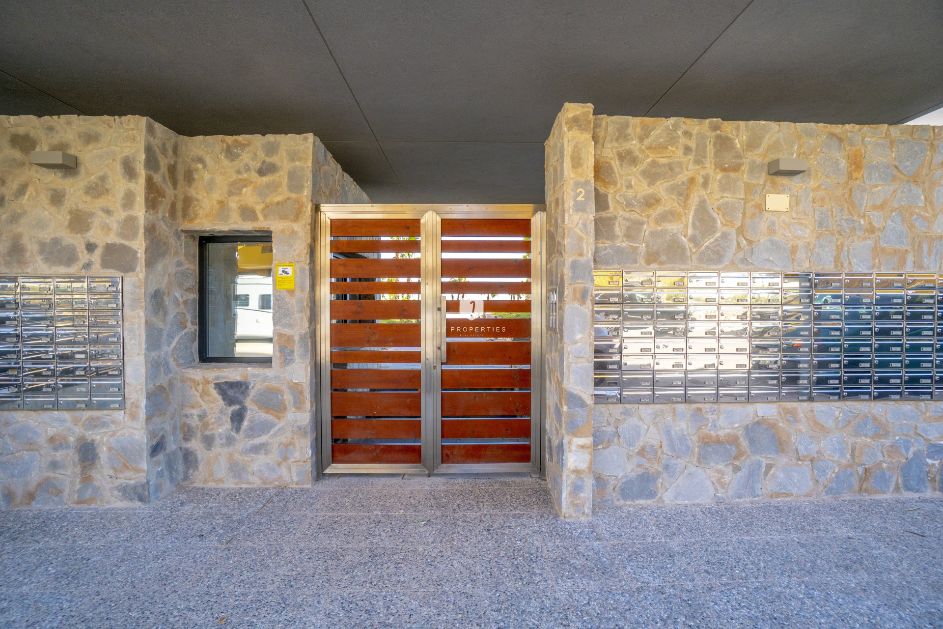 D'occasion - Attique -
Torrevieja - Costa Blanca