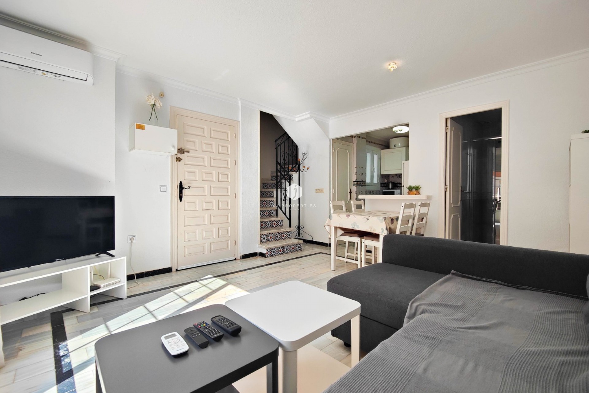 D'occasion - Attique -
Torrevieja - Costa Blanca