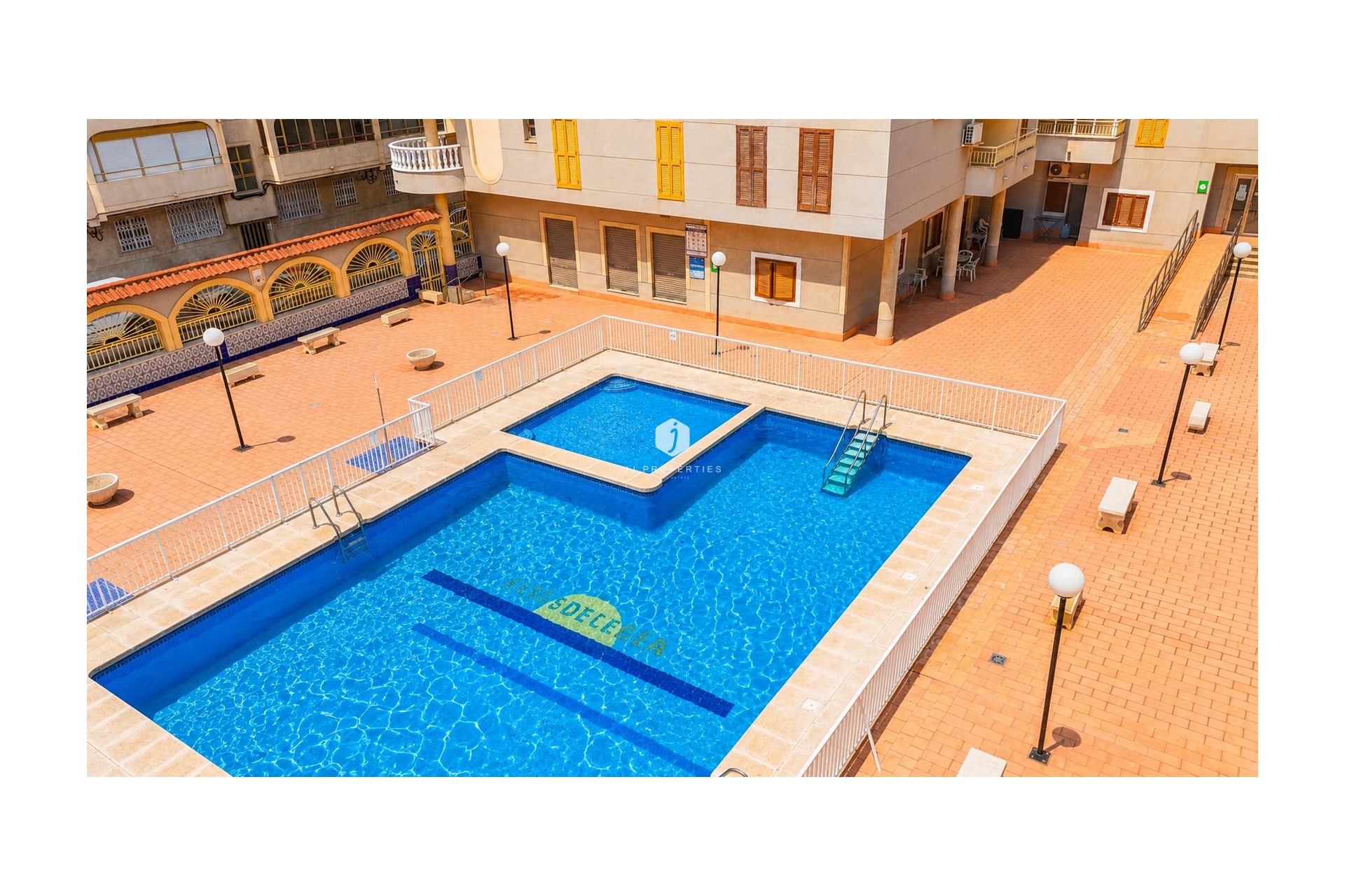 D'occasion - Attique -
Torrevieja - Costa Blanca