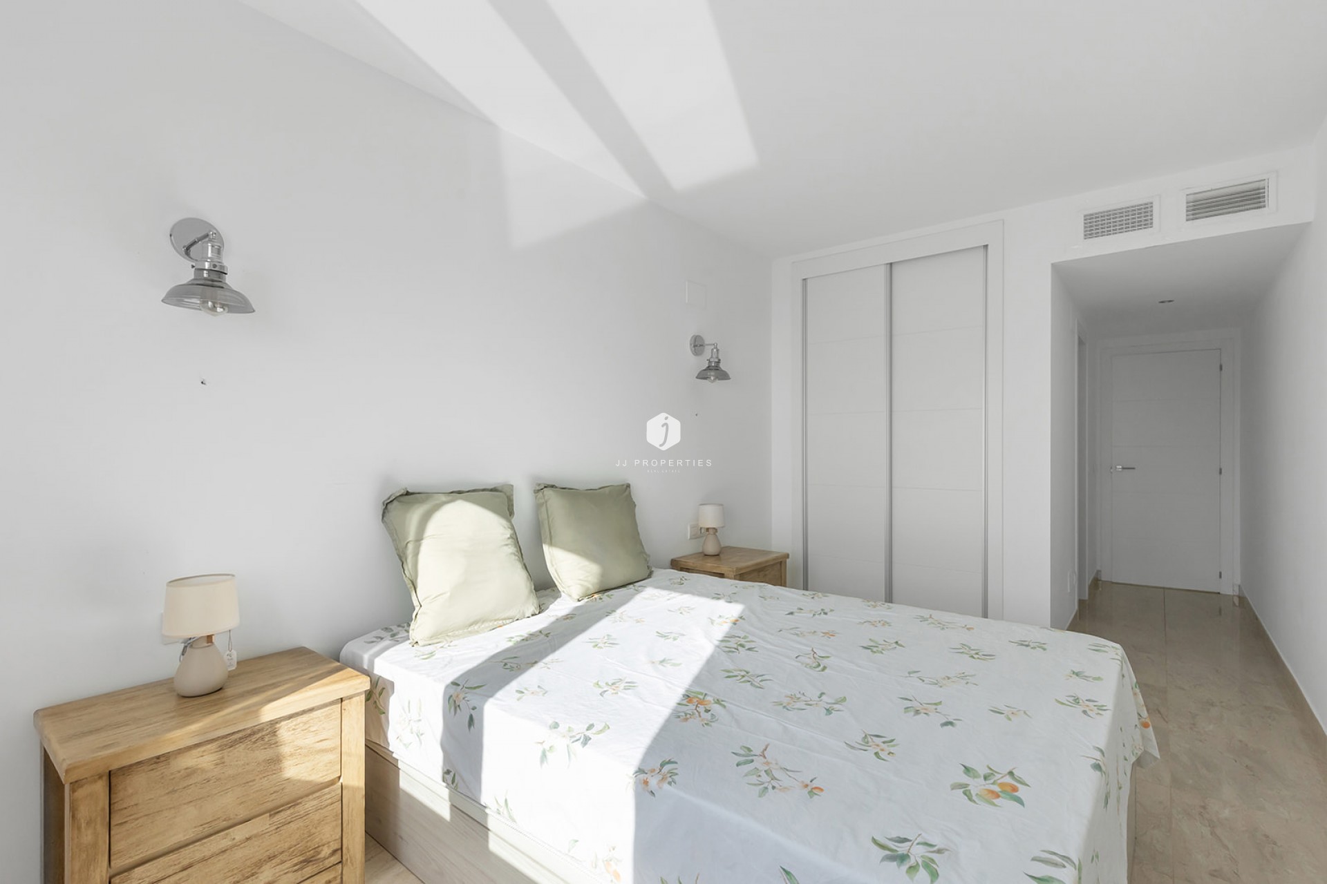 D'occasion - Attique -
Torrevieja - Costa Blanca
