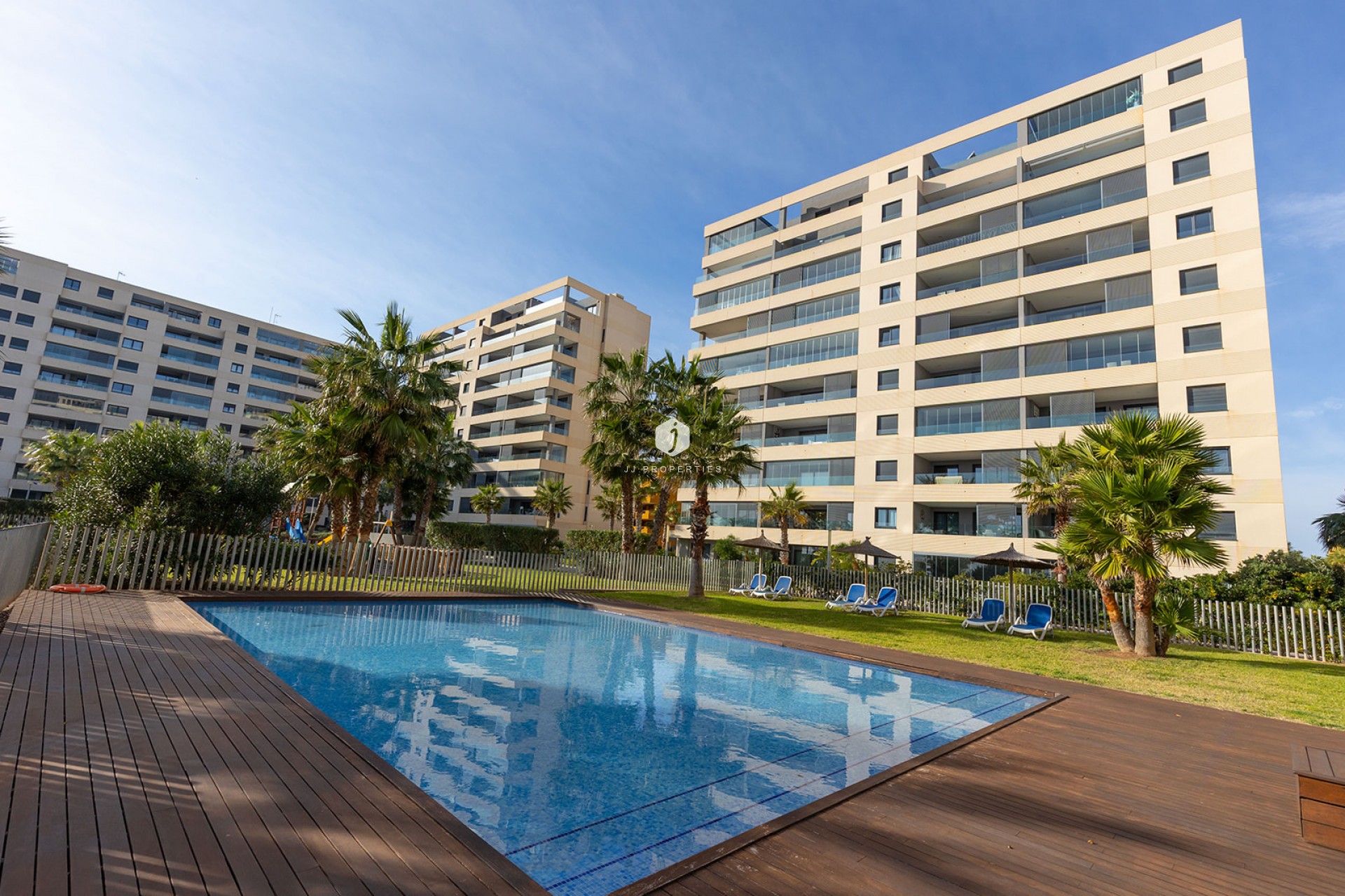 D'occasion - Attique -
Torrevieja - Costa Blanca