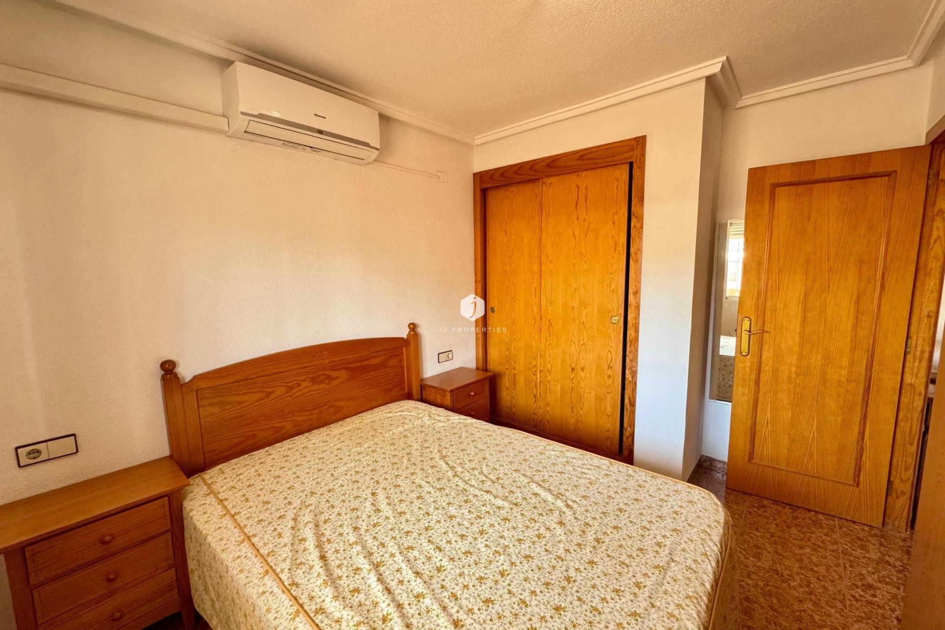 D'occasion - Attique -
Torrevieja - Costa Blanca