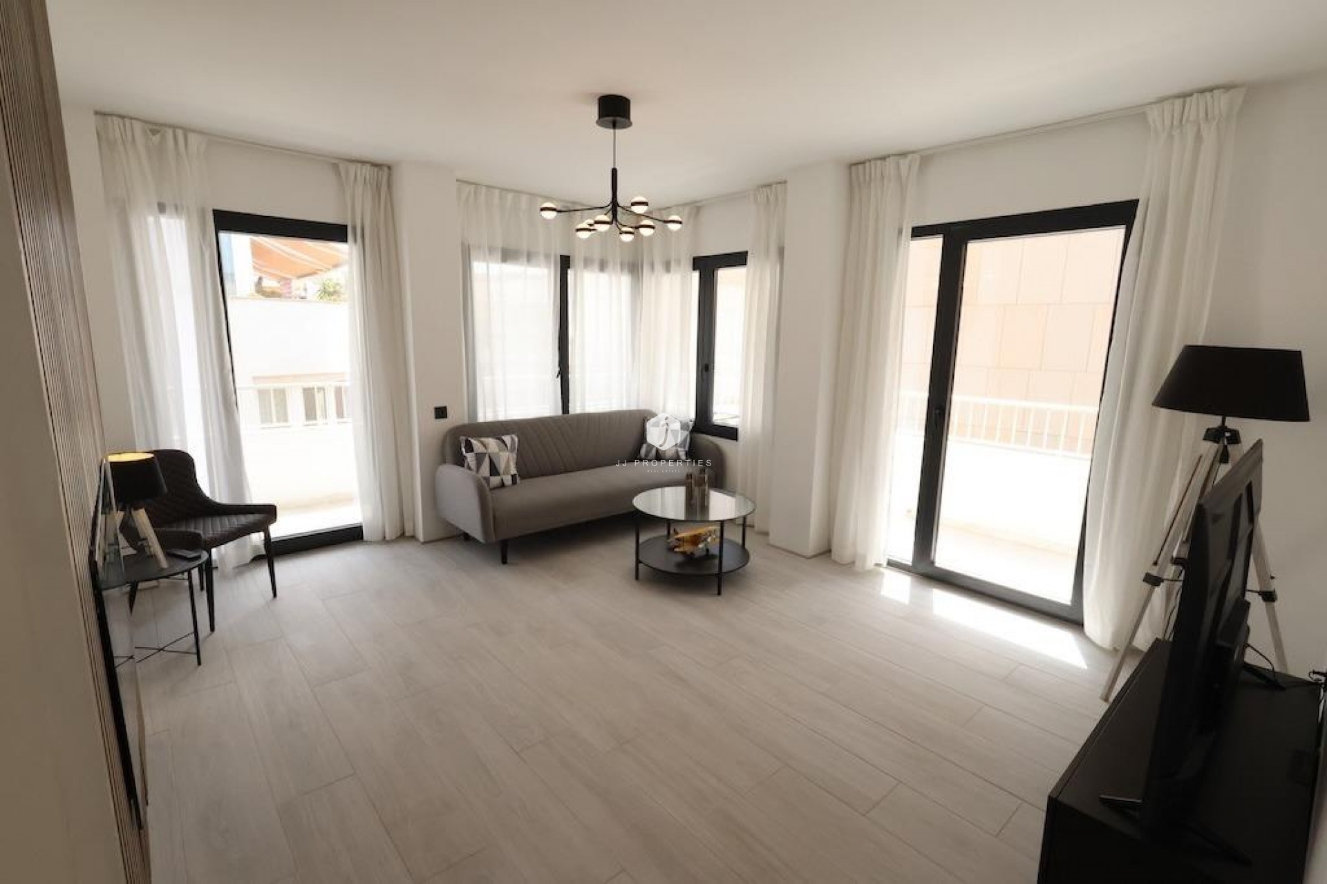 D'occasion - Attique -
Torrevieja - Costa Blanca