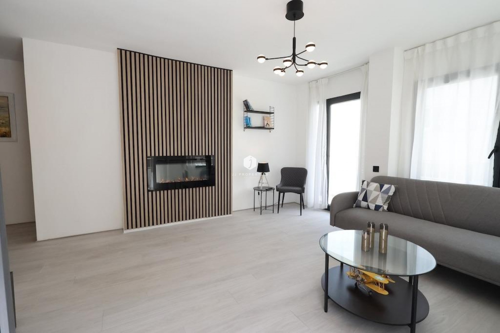 D'occasion - Attique -
Torrevieja - Costa Blanca