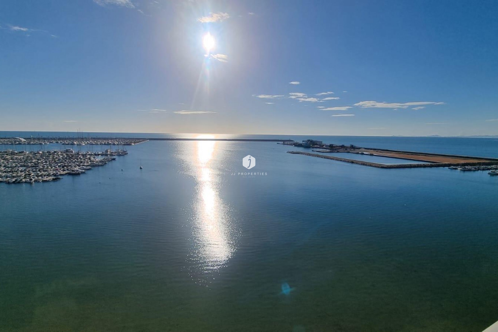 D'occasion - Attique -
Torrevieja - El Acequión - Los Náufragos