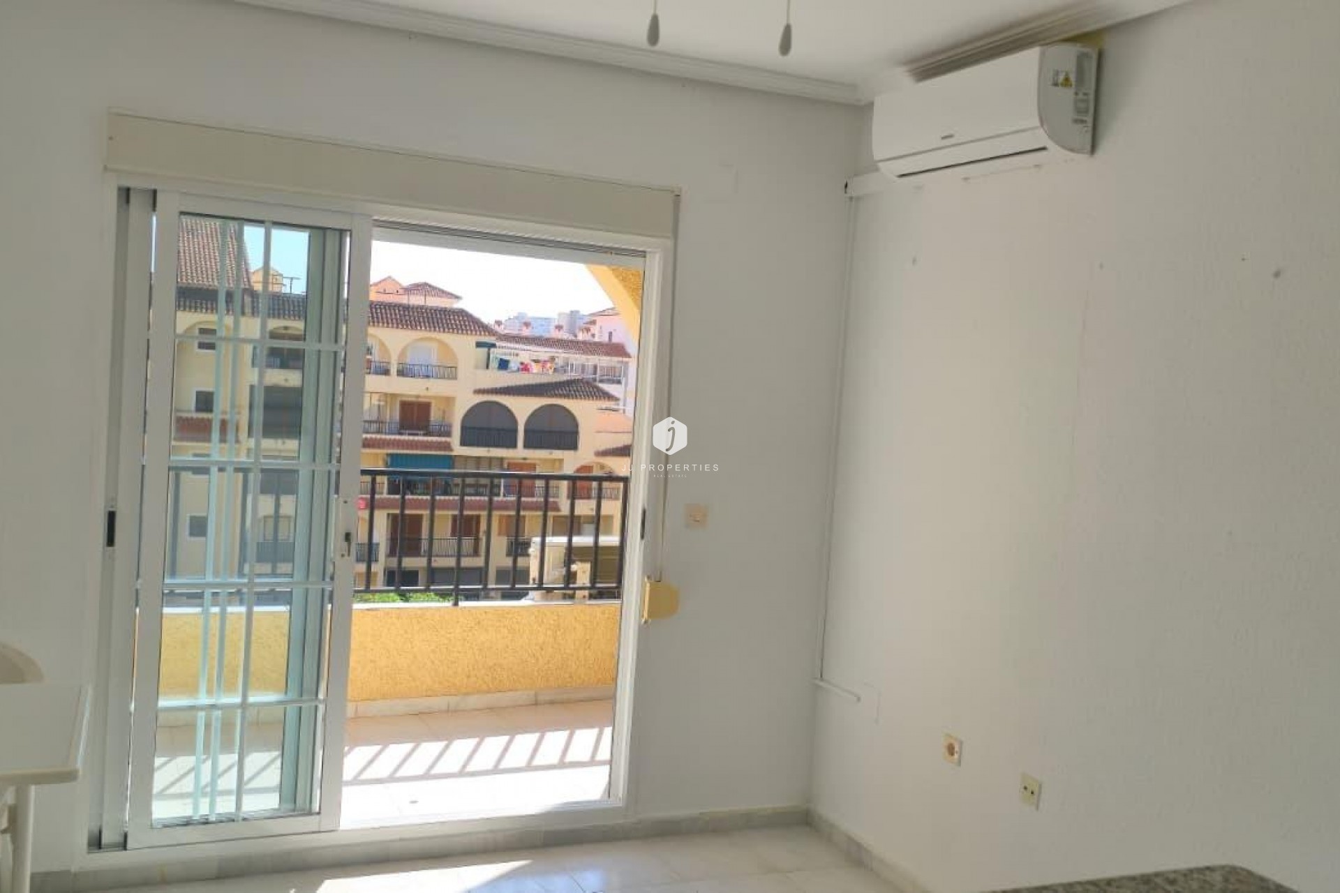 D'occasion - Attique -
Torrevieja - La Mata