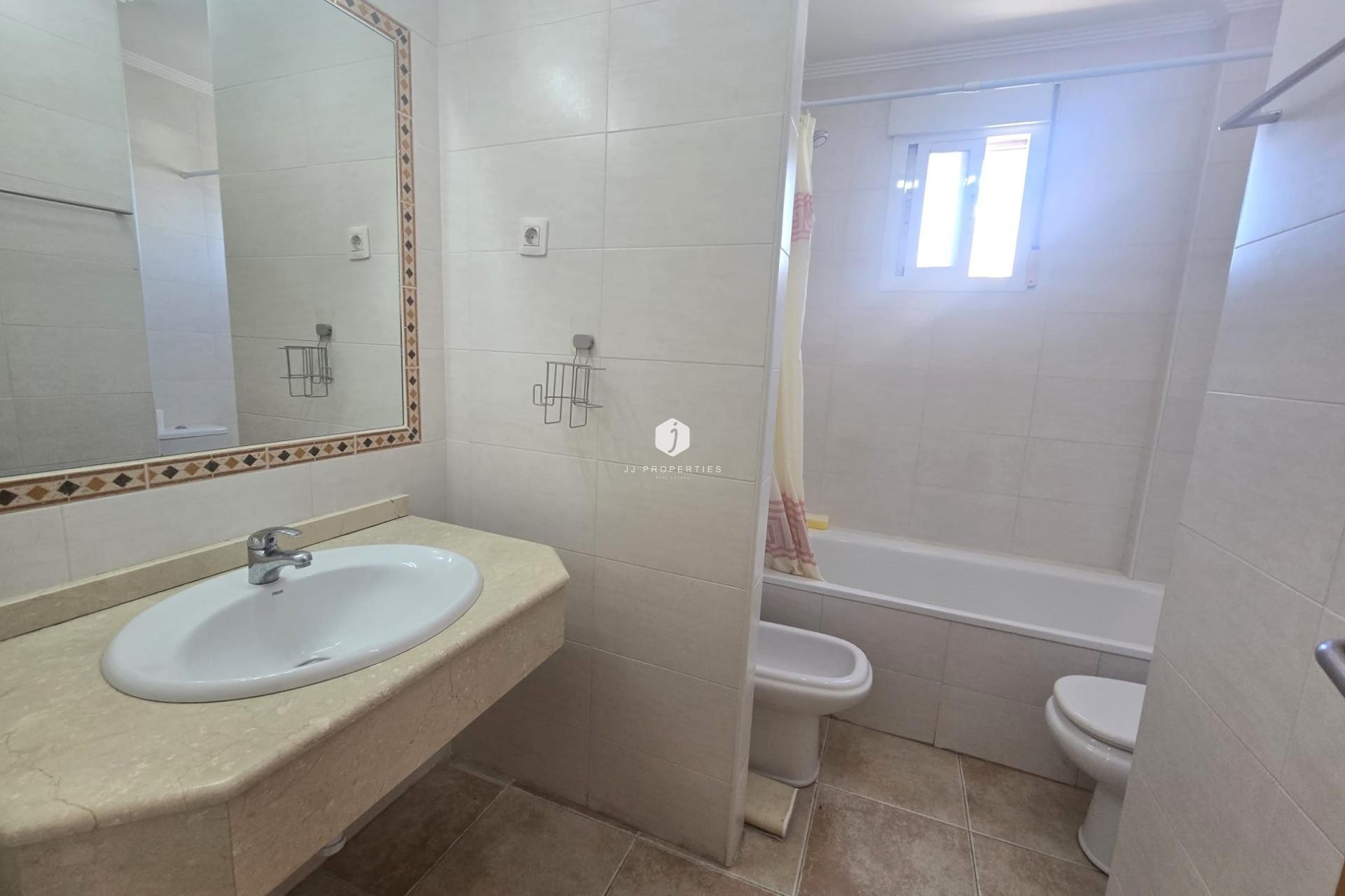 D'occasion - Attique -
Torrevieja - La veleta