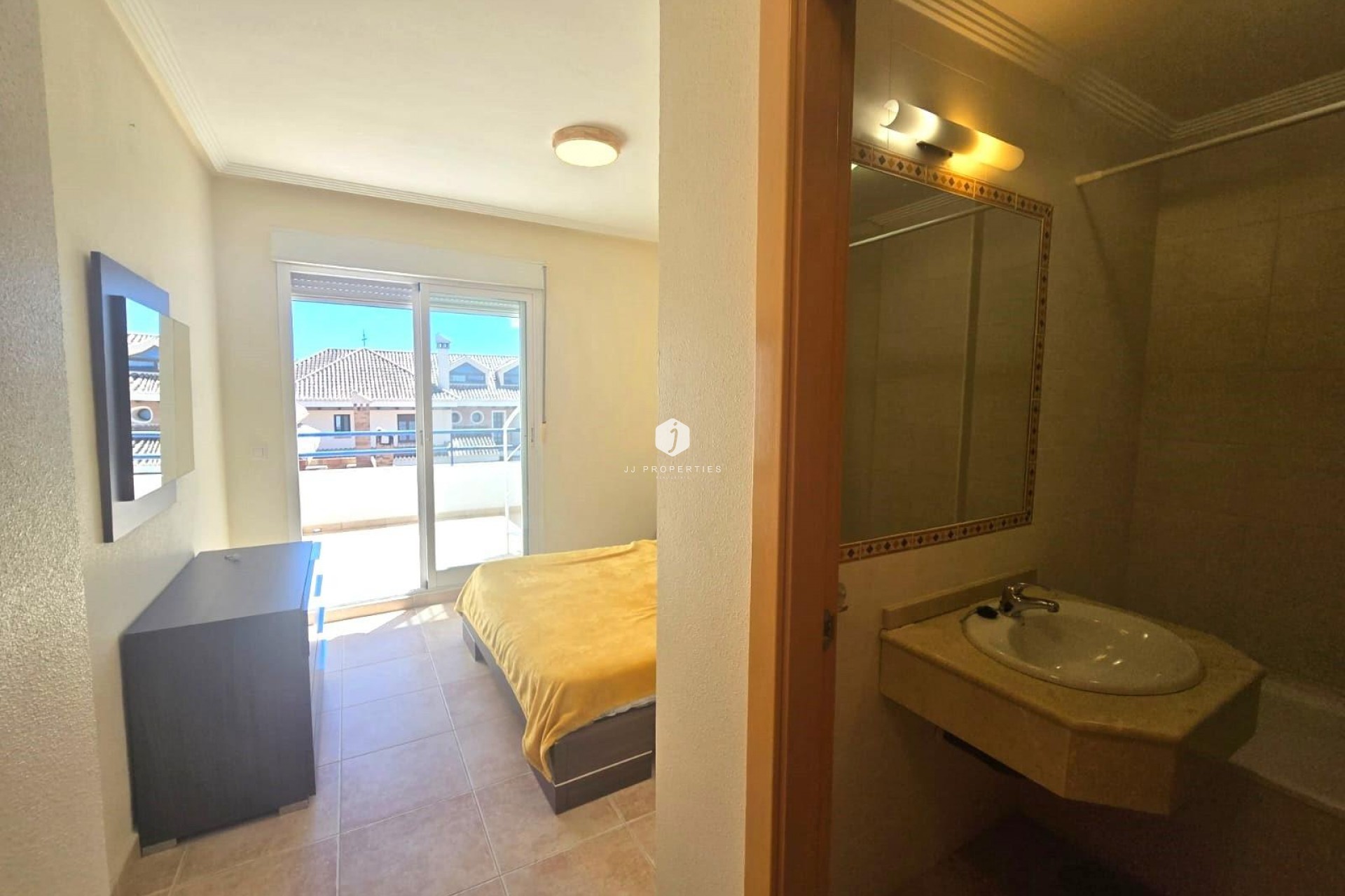 D'occasion - Attique -
Torrevieja - La veleta