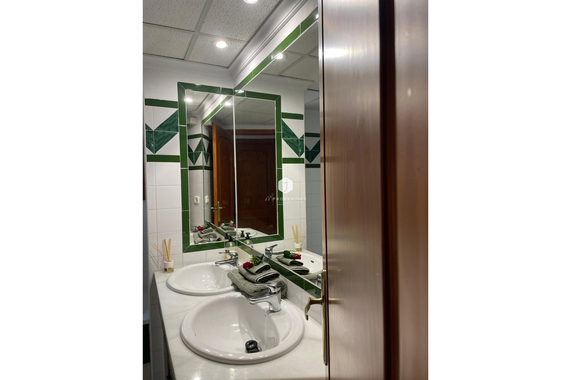 D'occasion - Attique -
Torrevieja - Los Frutales