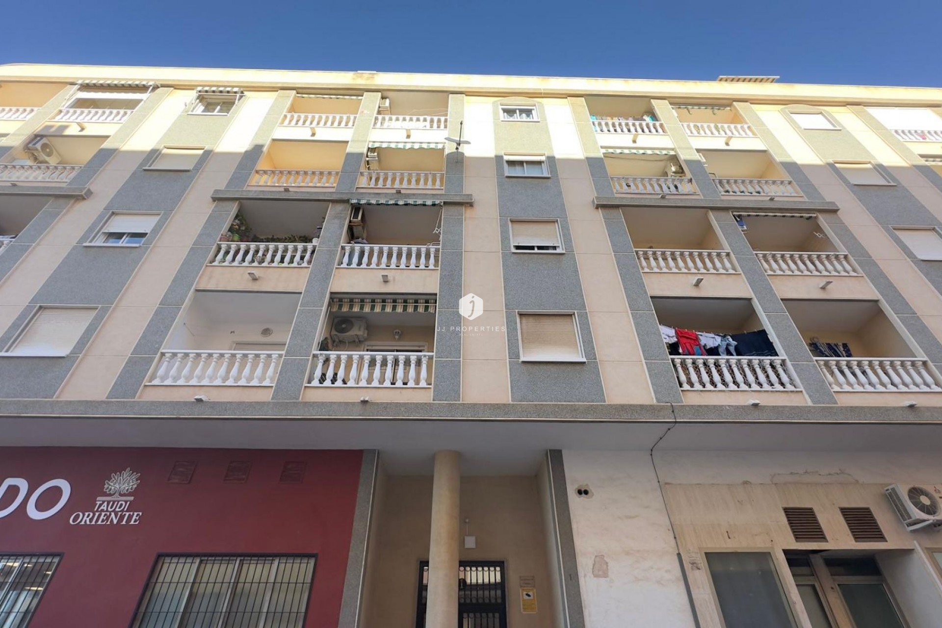 D'occasion - Attique -
Torrevieja - PARQUE DE LAS NACIONES
