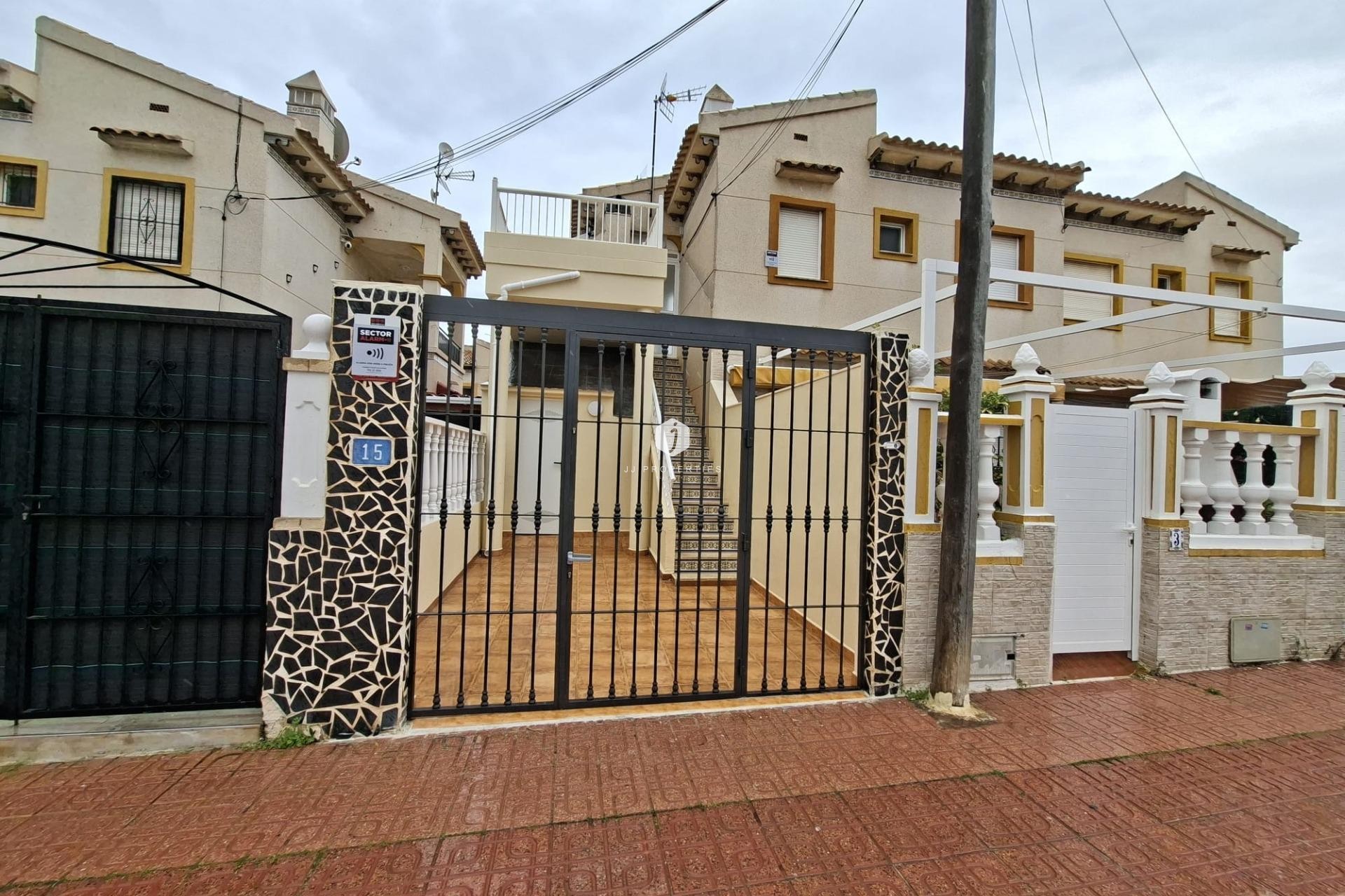 D'occasion - Bungalow -
Orihuela Costa - Punta Prima