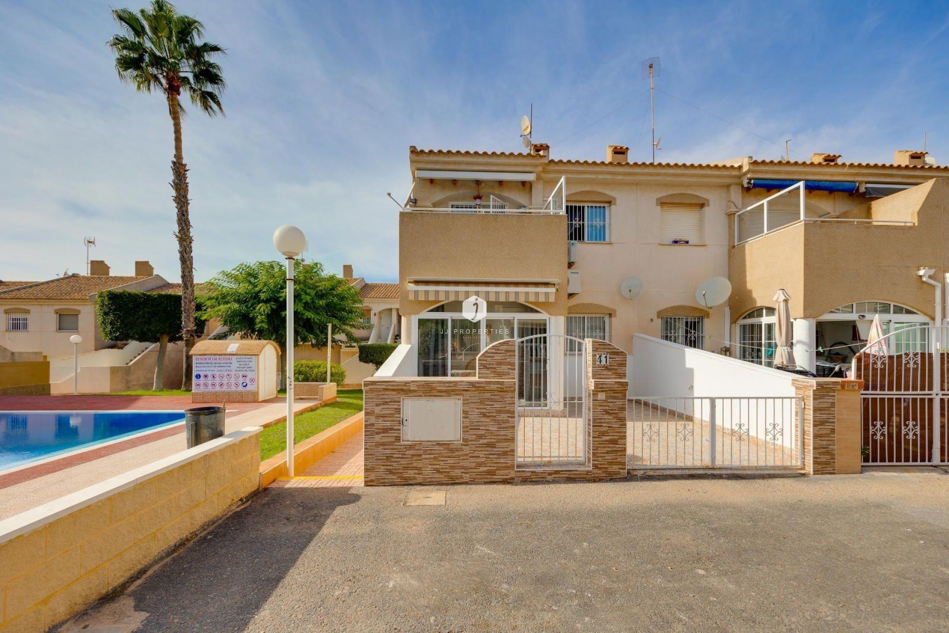 D'occasion - Bungalow -
Torrevieja - Aguas Nuevas 2