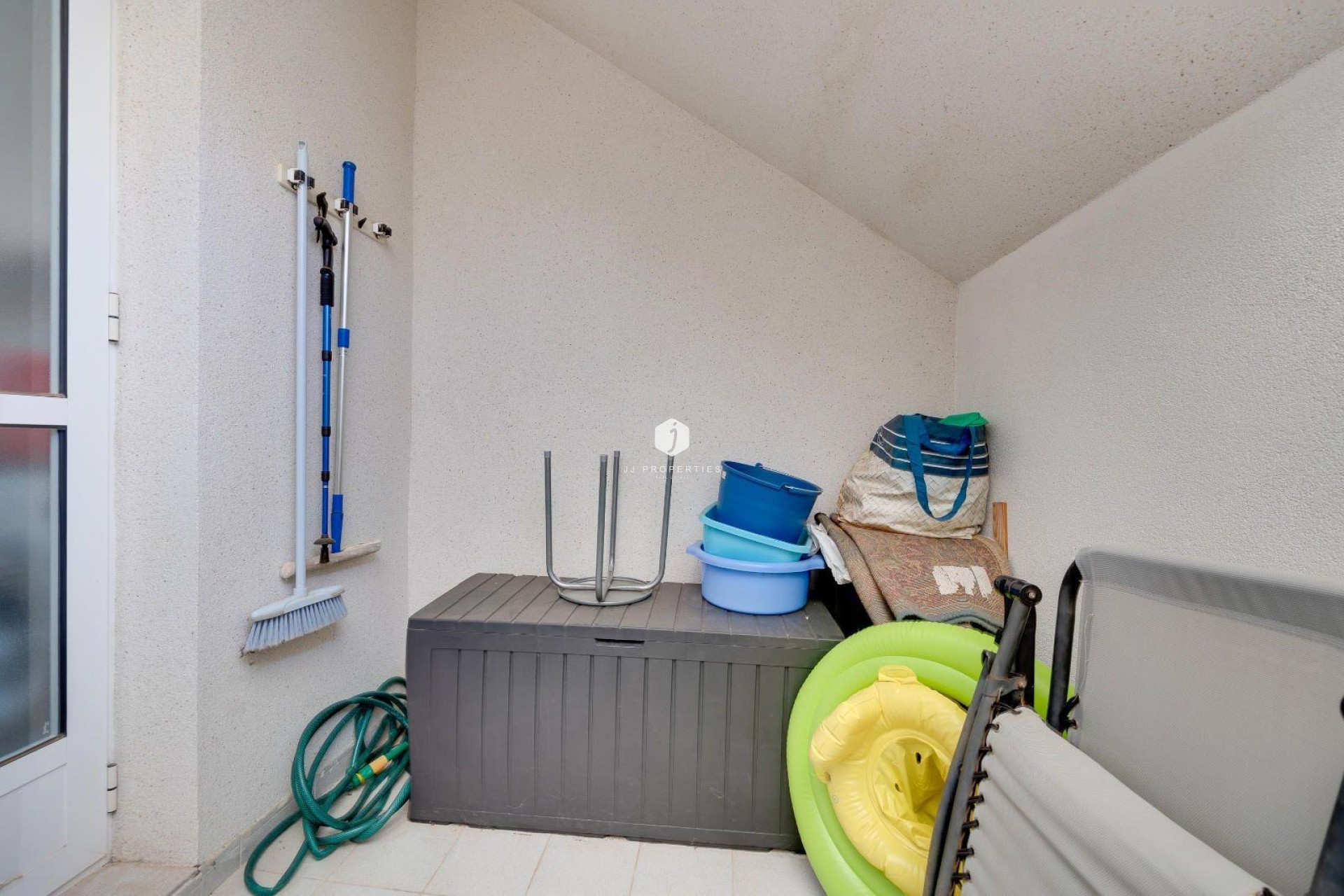 D'occasion - Bungalow -
Torrevieja - Aguas Nuevas 2