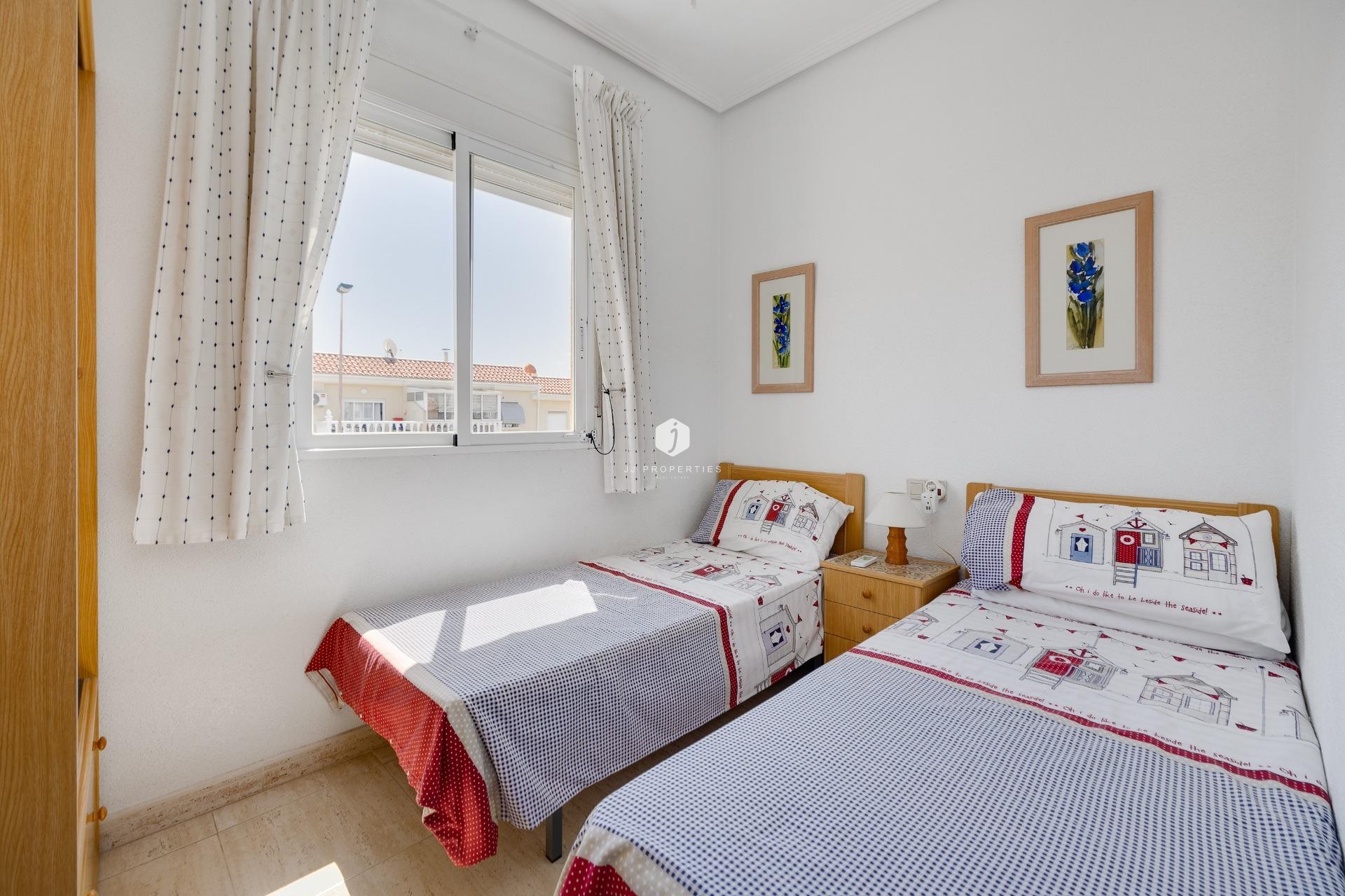D'occasion - Bungalow -
Torrevieja - aguas nuevas