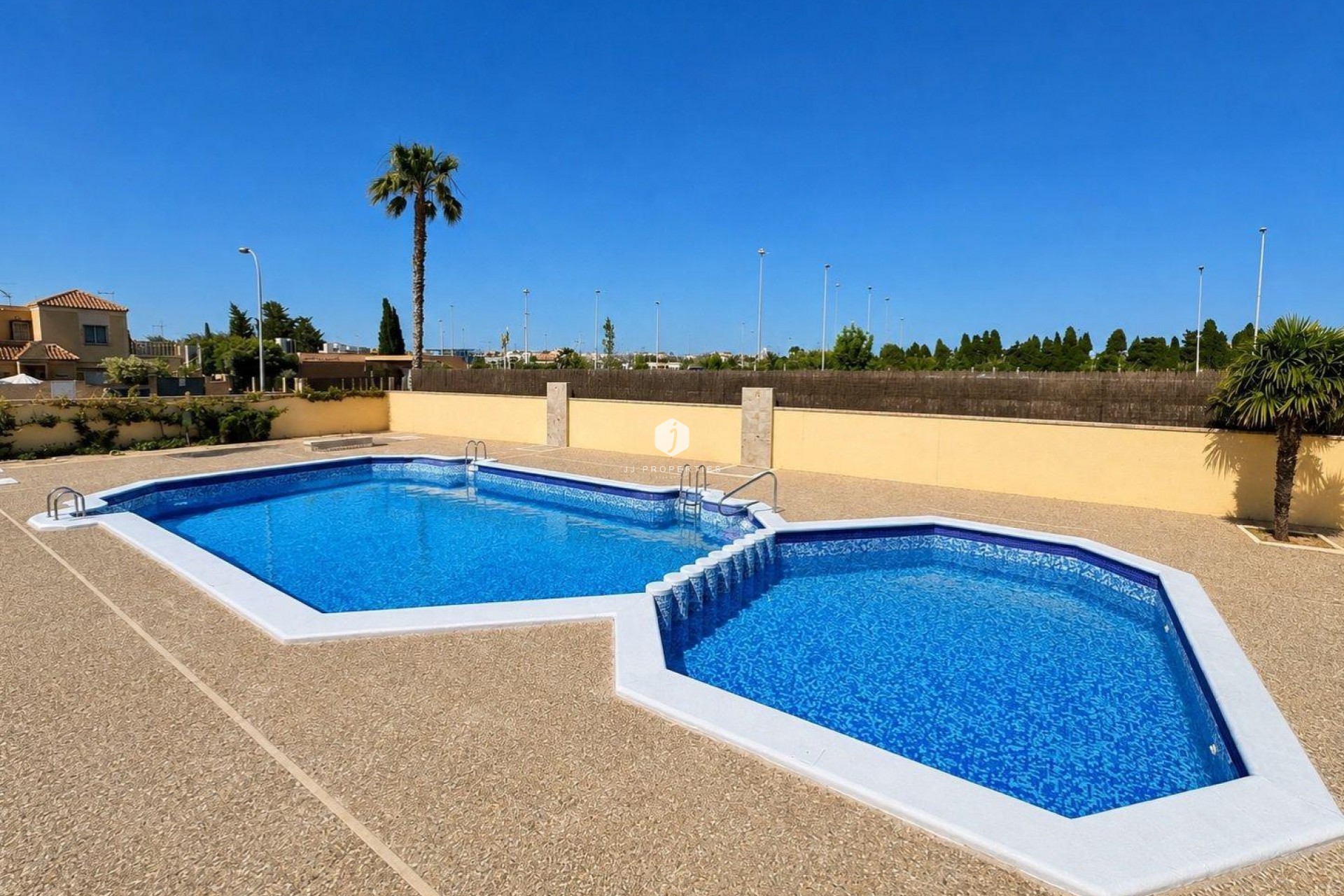D'occasion - Bungalow -
Torrevieja - Carrefour