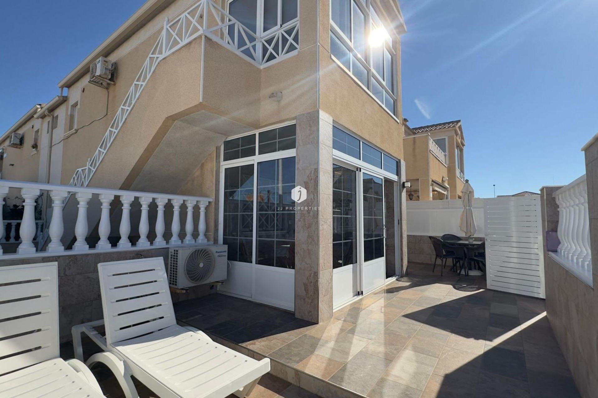 D'occasion - Bungalow -
Torrevieja - Centro
