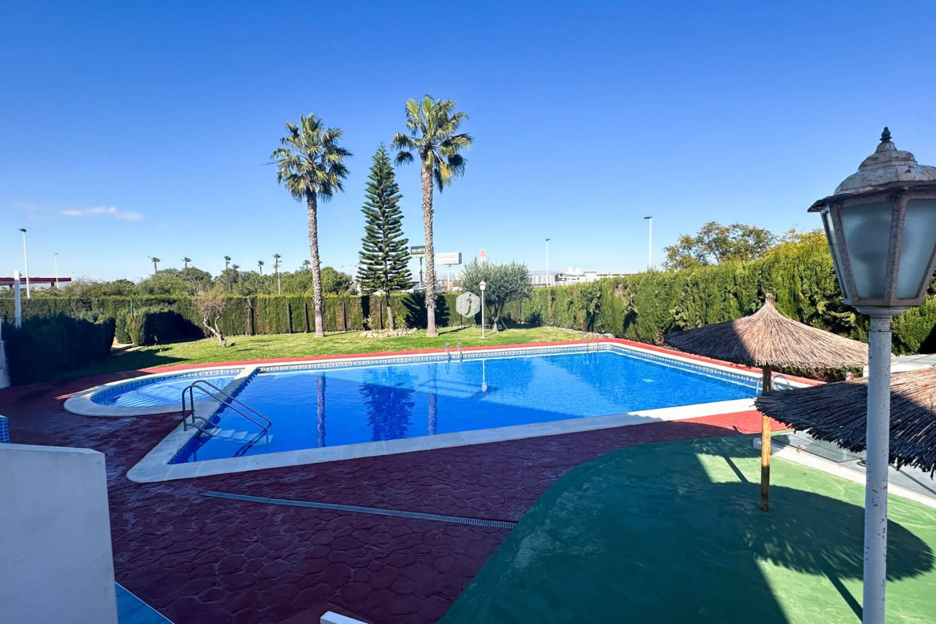 D'occasion - Bungalow -
Torrevieja - Costa Blanca