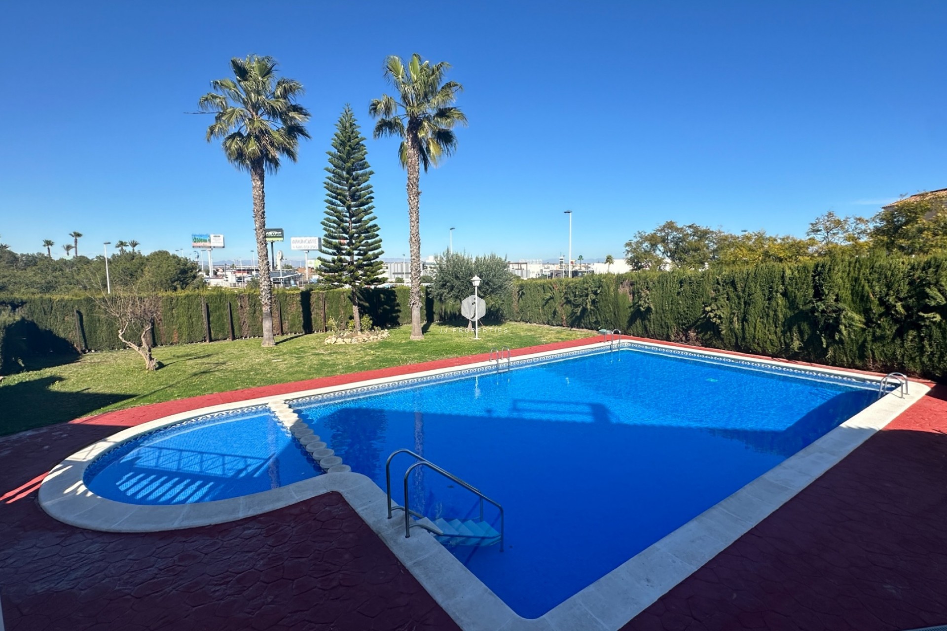 D'occasion - Bungalow -
Torrevieja - Costa Blanca