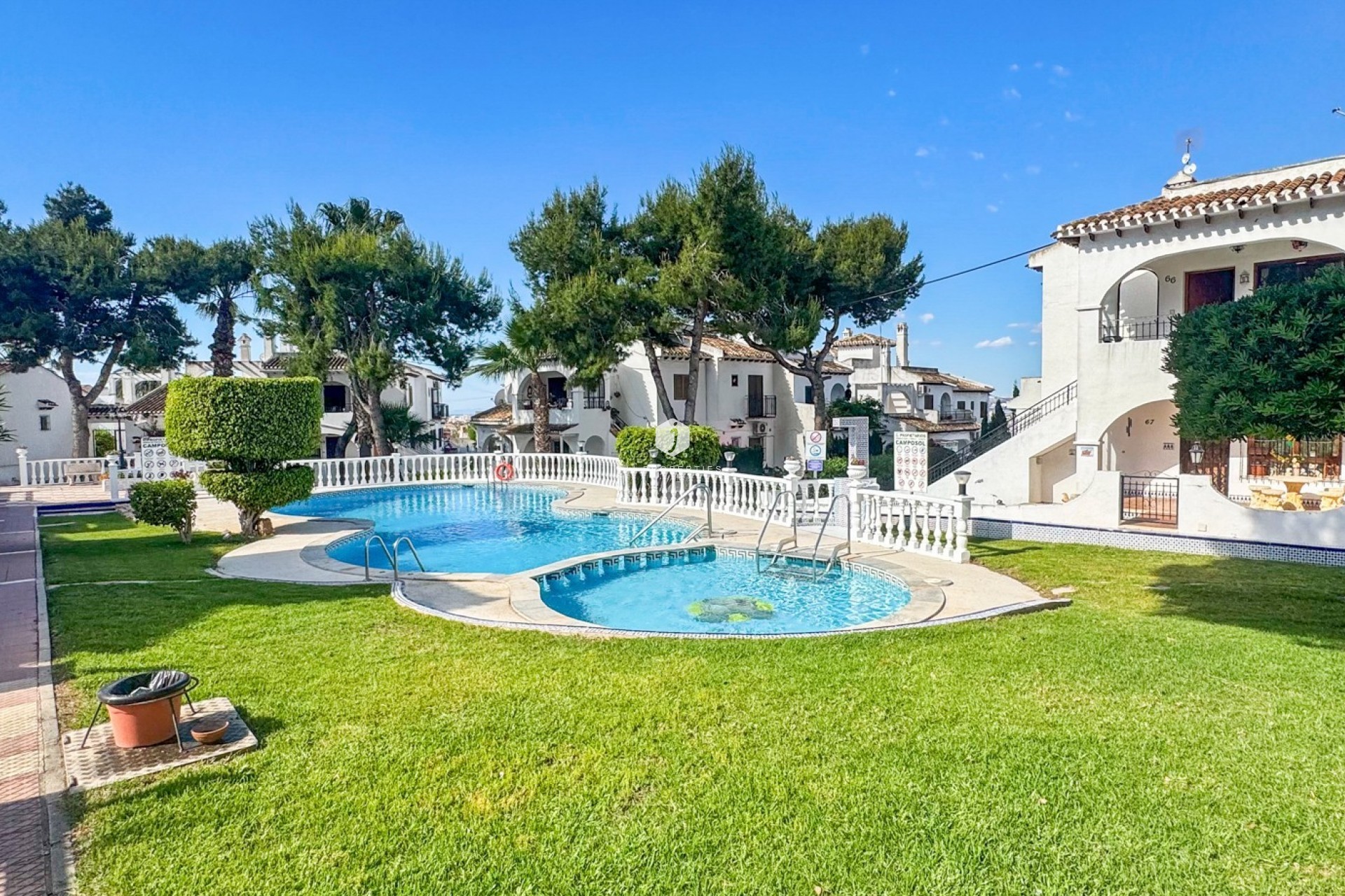 D'occasion - Bungalow -
Torrevieja - Costa Blanca