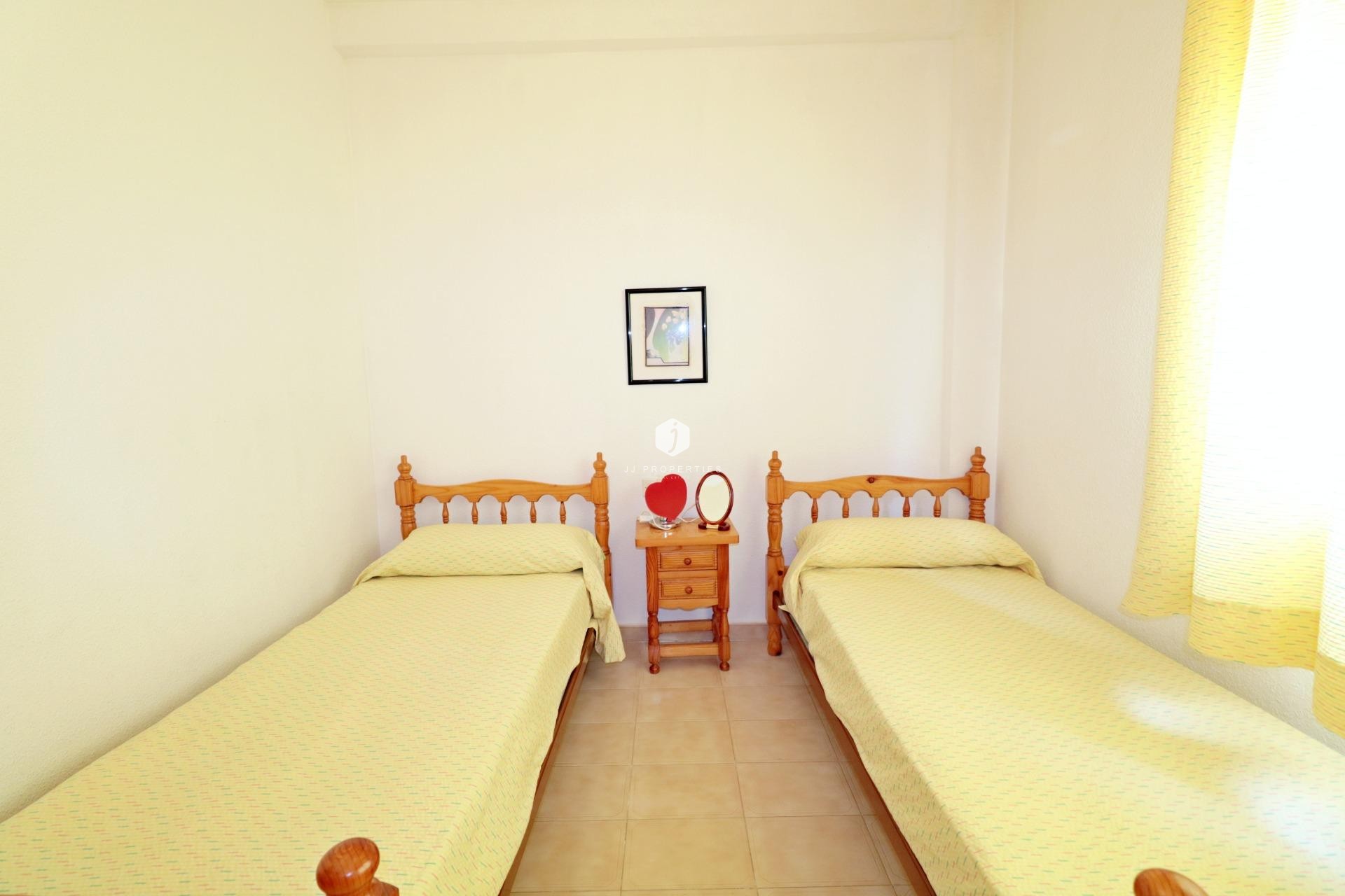 D'occasion - Bungalow -
Torrevieja - El Acequión - Los Náufragos