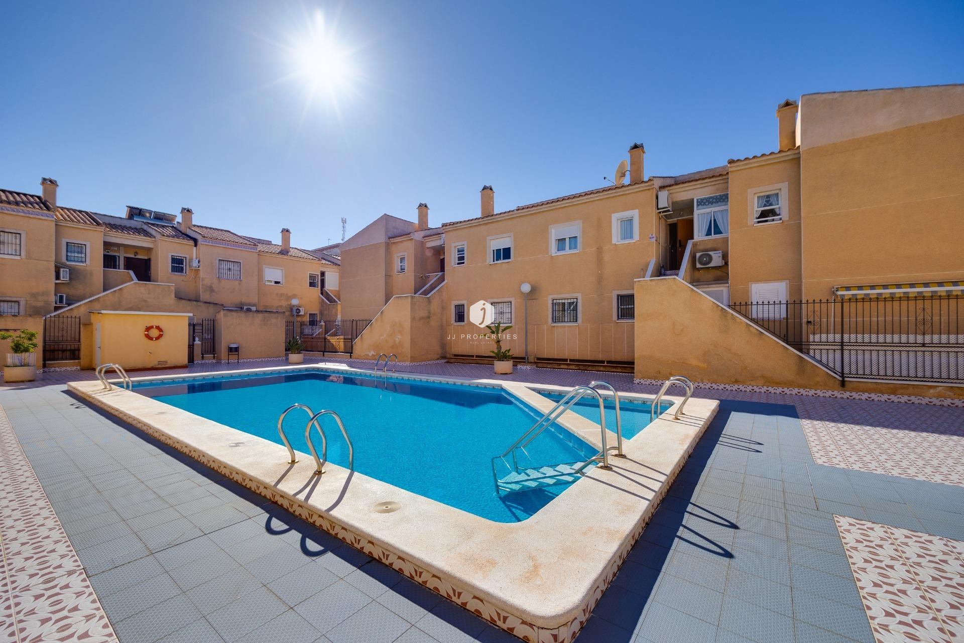 D'occasion - Bungalow -
Torrevieja - El molino