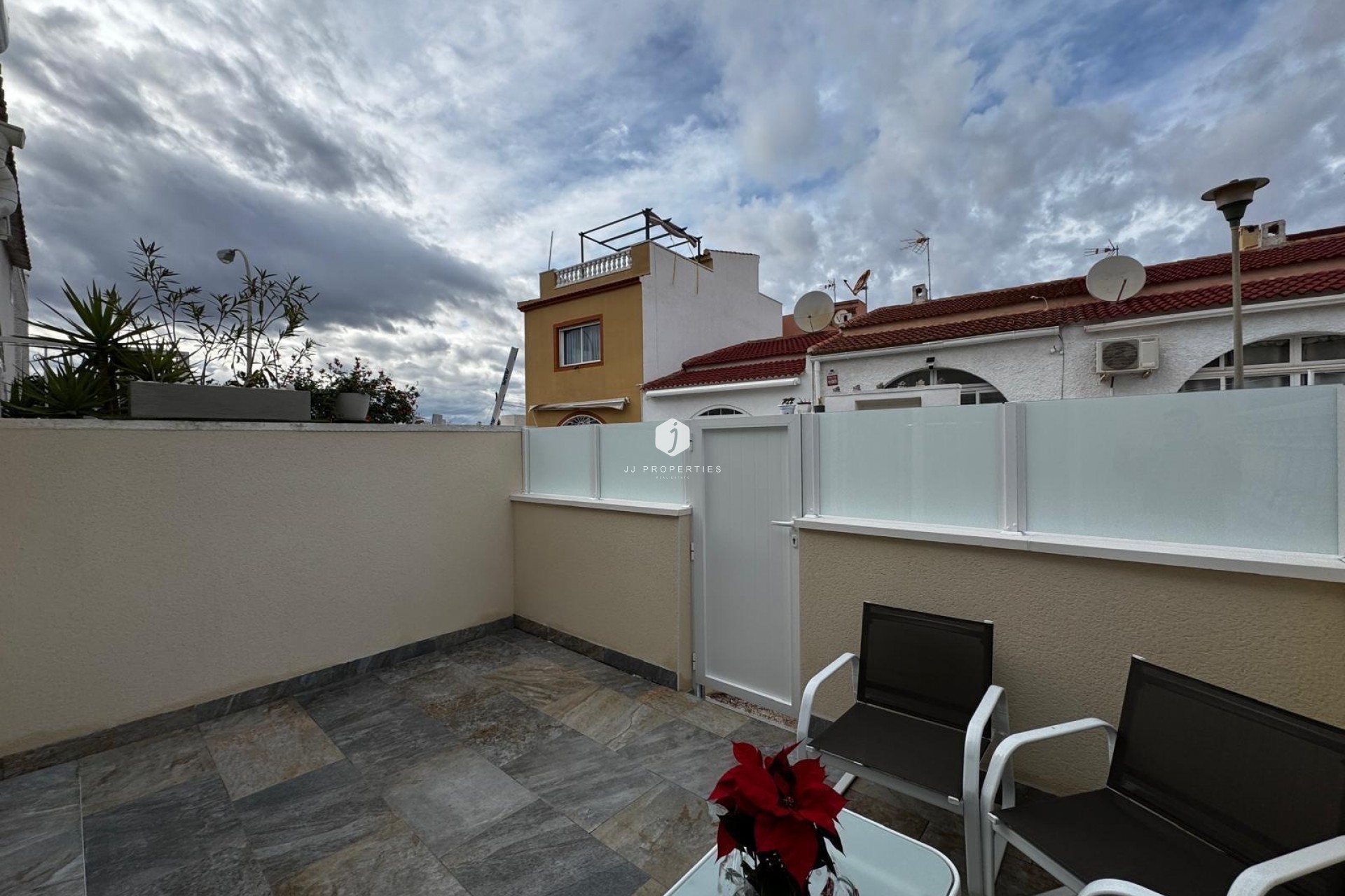 D'occasion - Bungalow -
Torrevieja - La Siesta - El Salado - Torreta