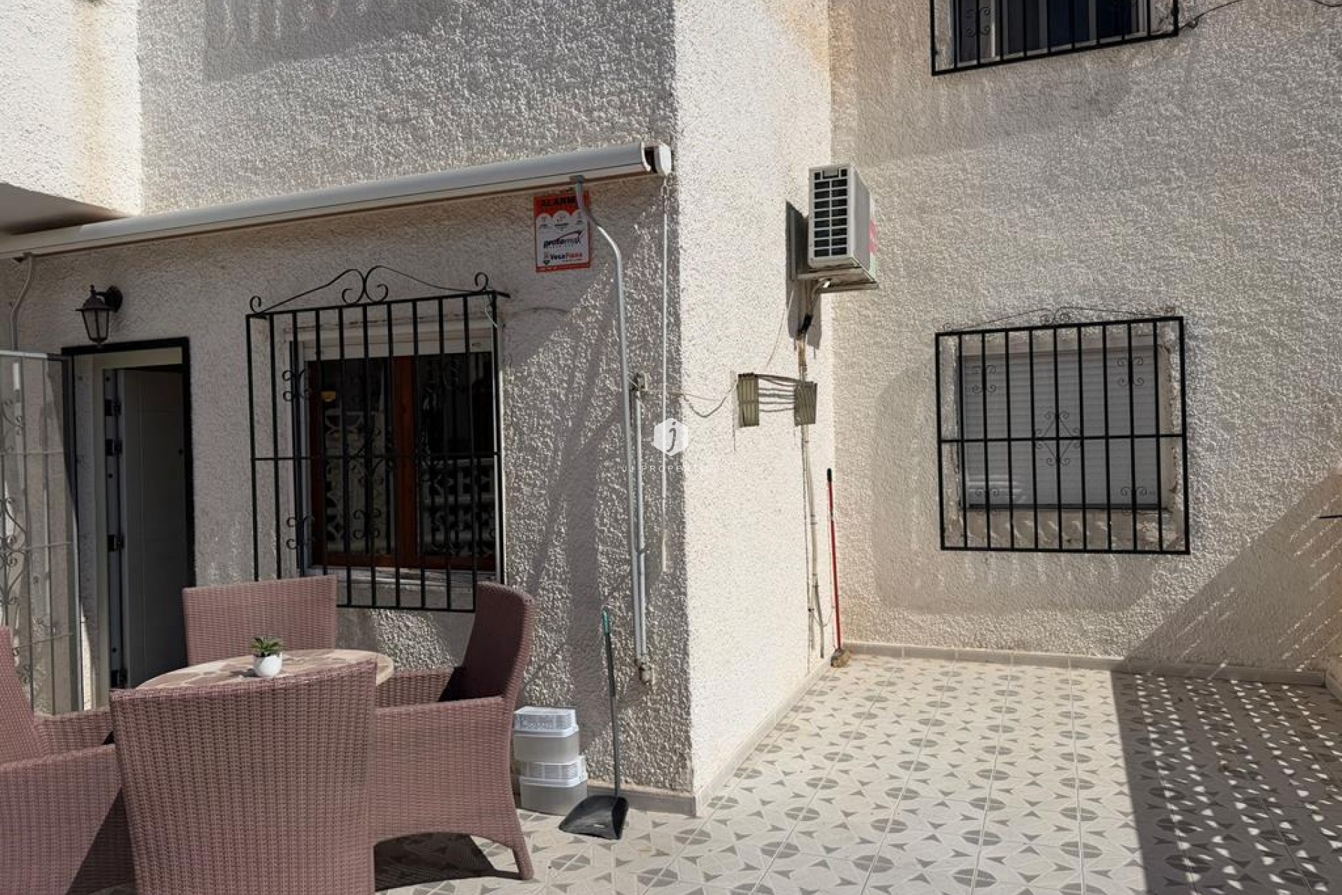 D'occasion - Bungalow -
Torrevieja - LA TORRETAS