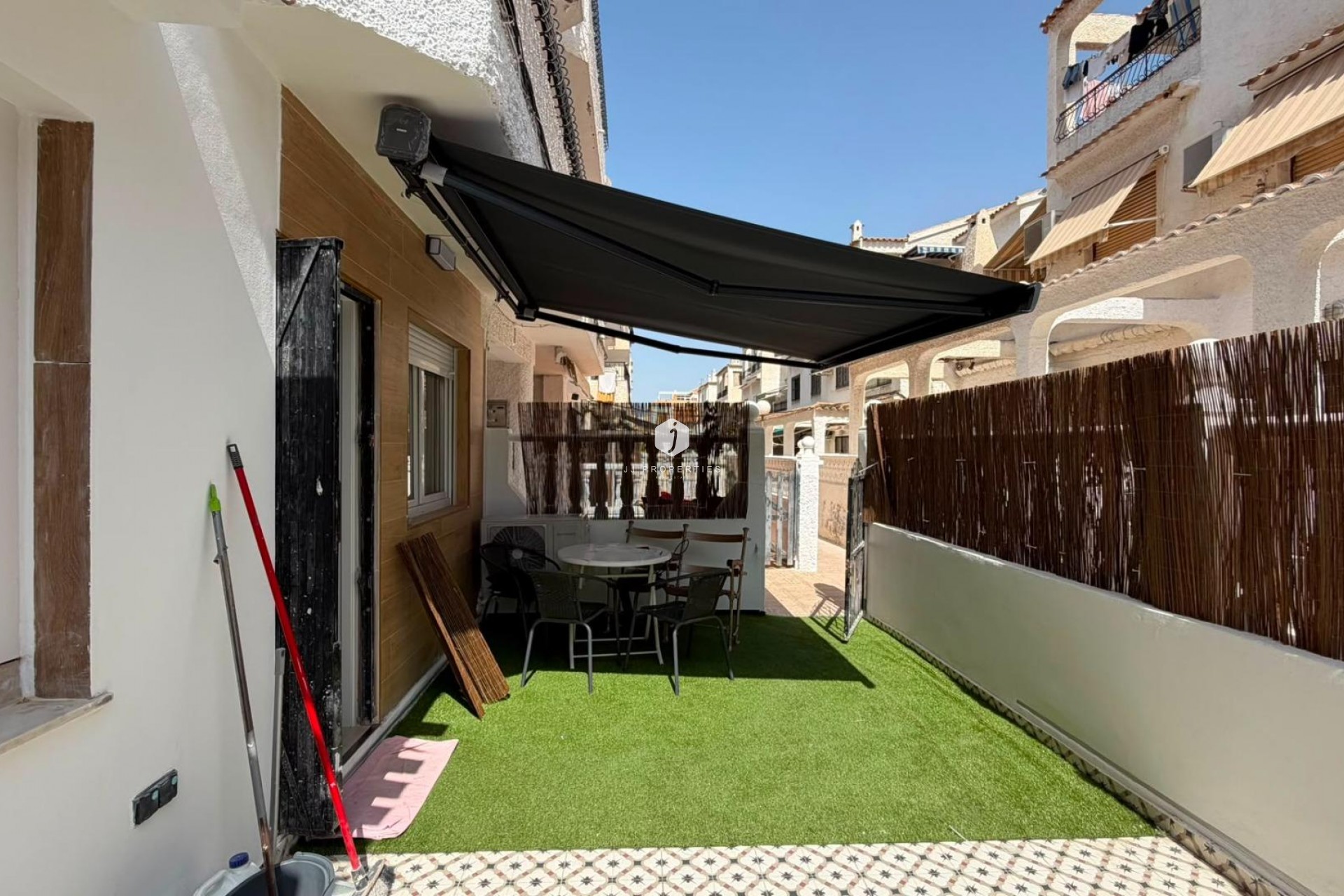 D'occasion - Bungalow -
Torrevieja - La veleta