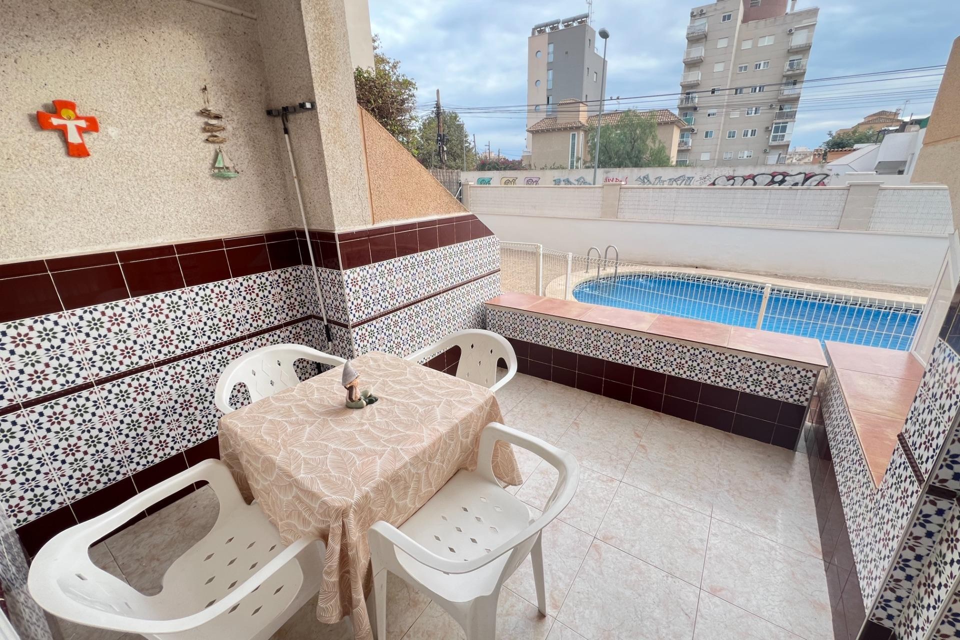 D'occasion - Bungalow -
Torrevieja - Nueva Torrevieja