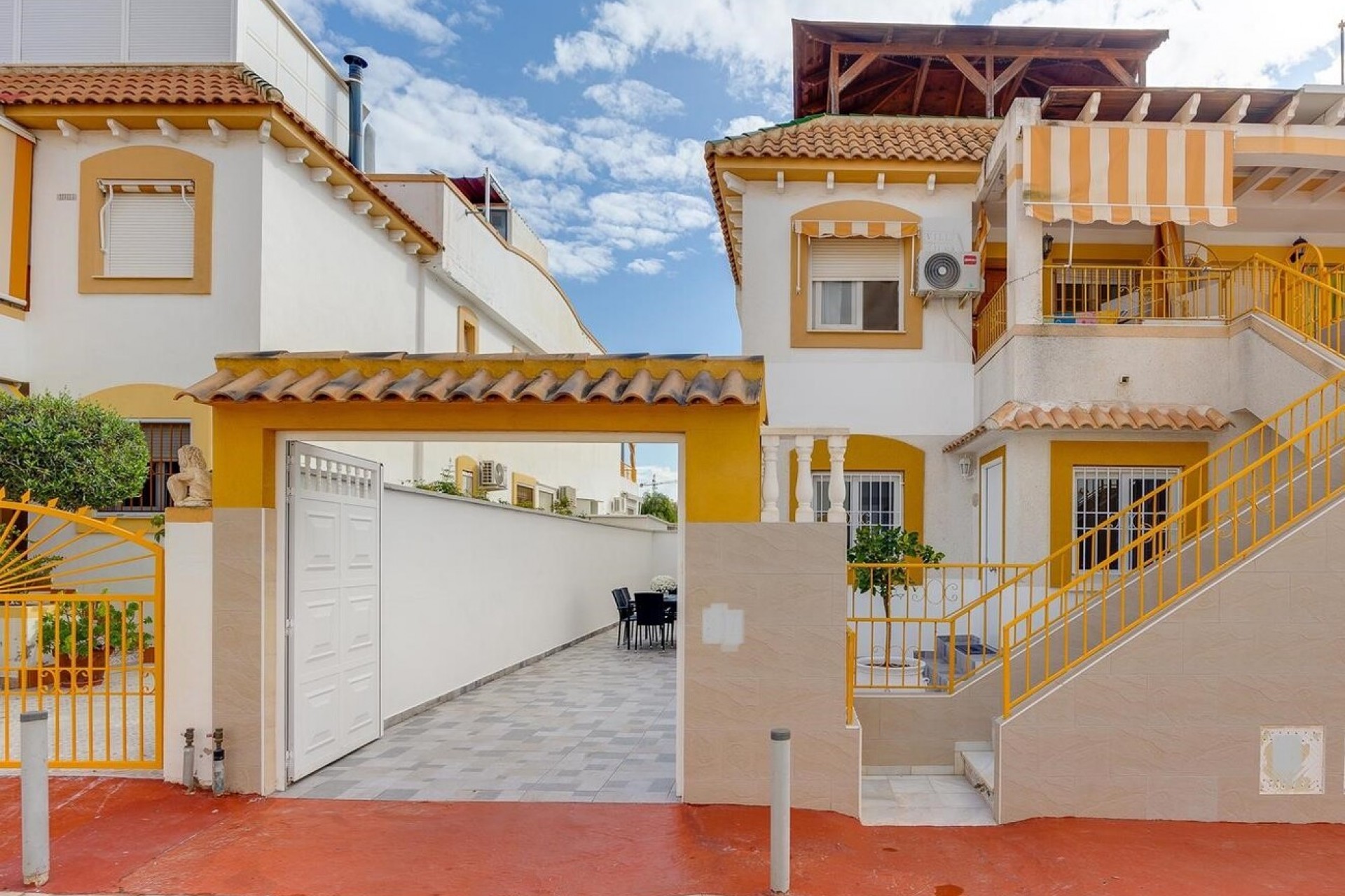 D'occasion - Bungalow -
Torrevieja - PARQUE DE LAS NACIONES