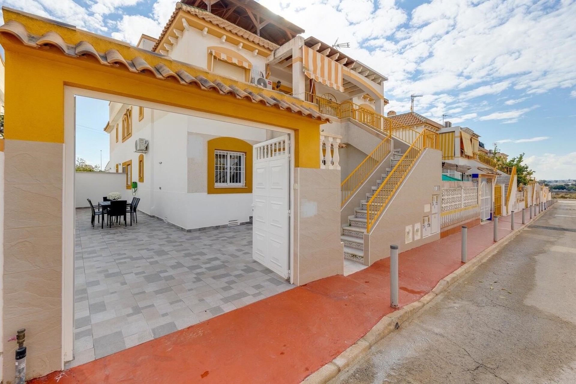 D'occasion - Bungalow -
Torrevieja - PARQUE DE LAS NACIONES