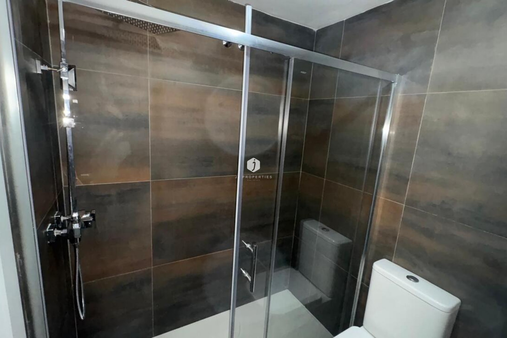 D'occasion - Bungalow -
Torrevieja - PARQUE DE LAS NACIONES