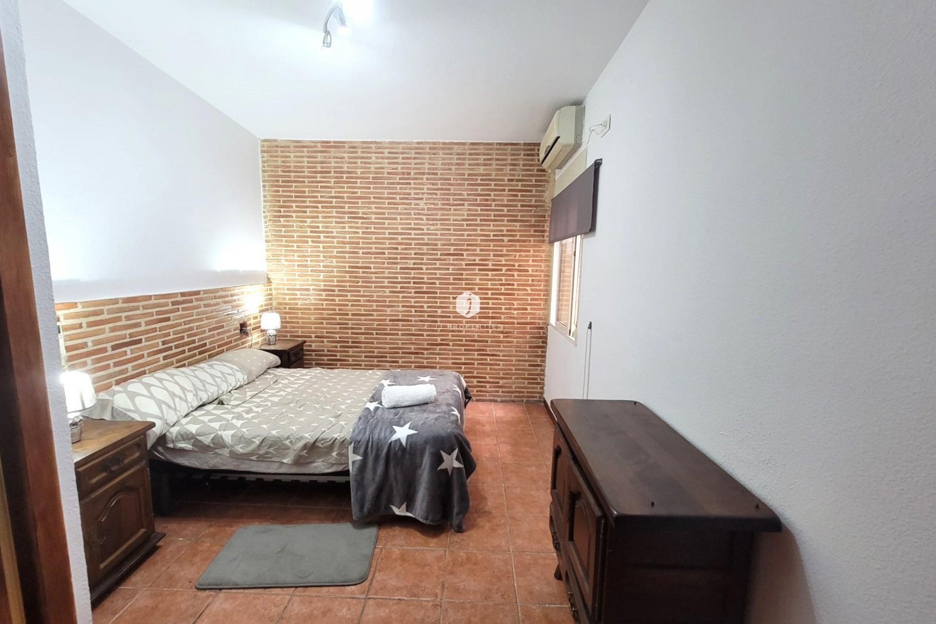 D'occasion - Bungalow -
Torrevieja - Playa de los Locos