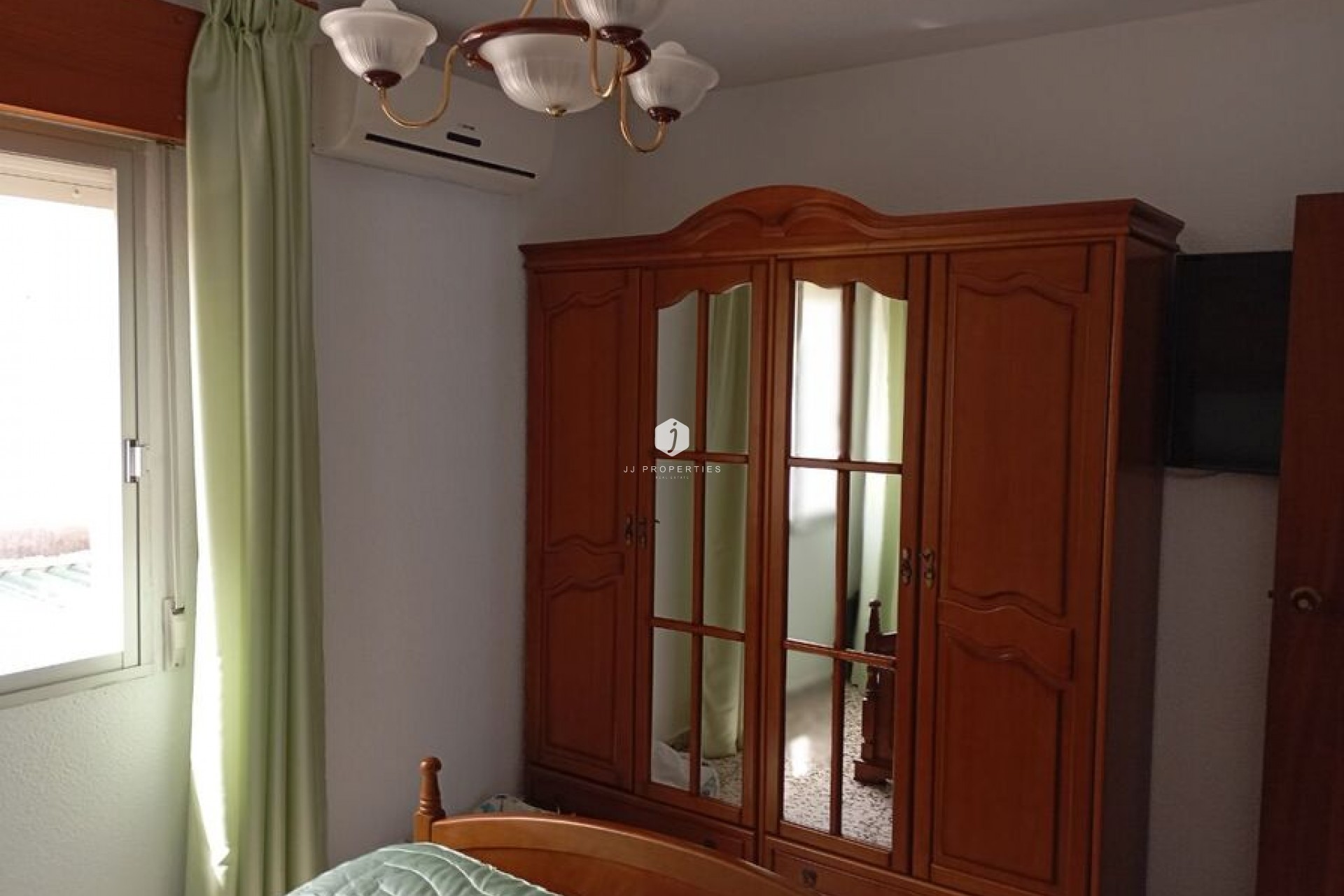 D'occasion - Chalet -
Daya Vieja - Costa Blanca