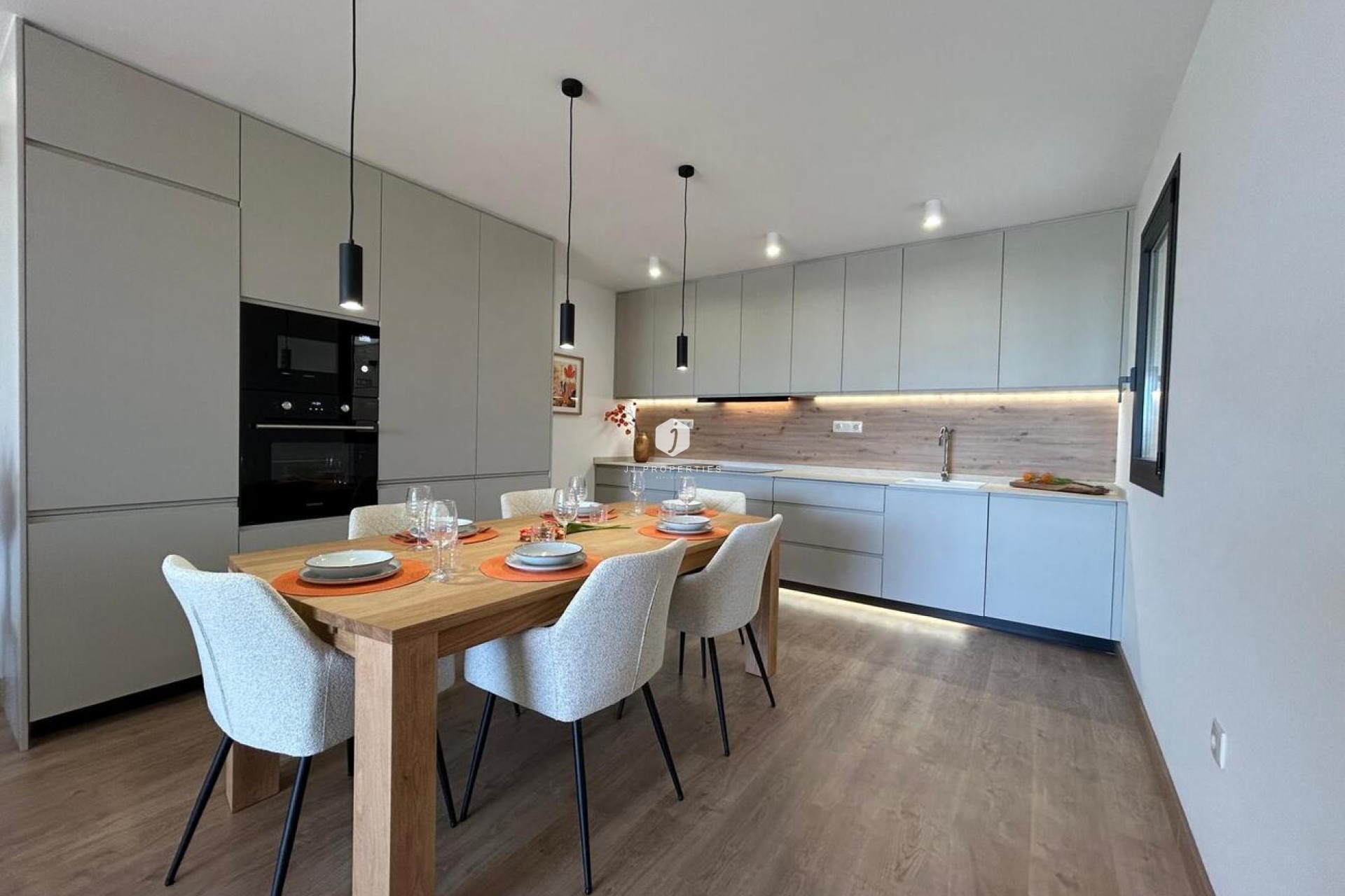 D'occasion - Chalet -
Dolores - Costa Blanca