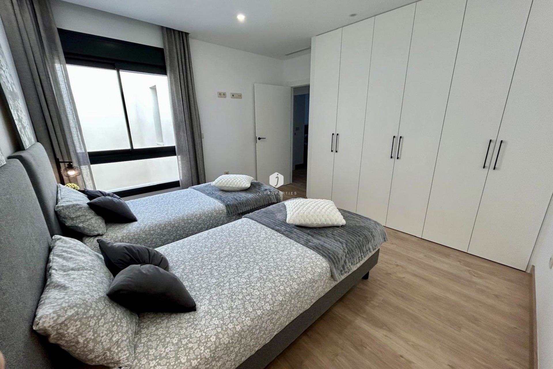 D'occasion - Chalet -
Dolores - Costa Blanca