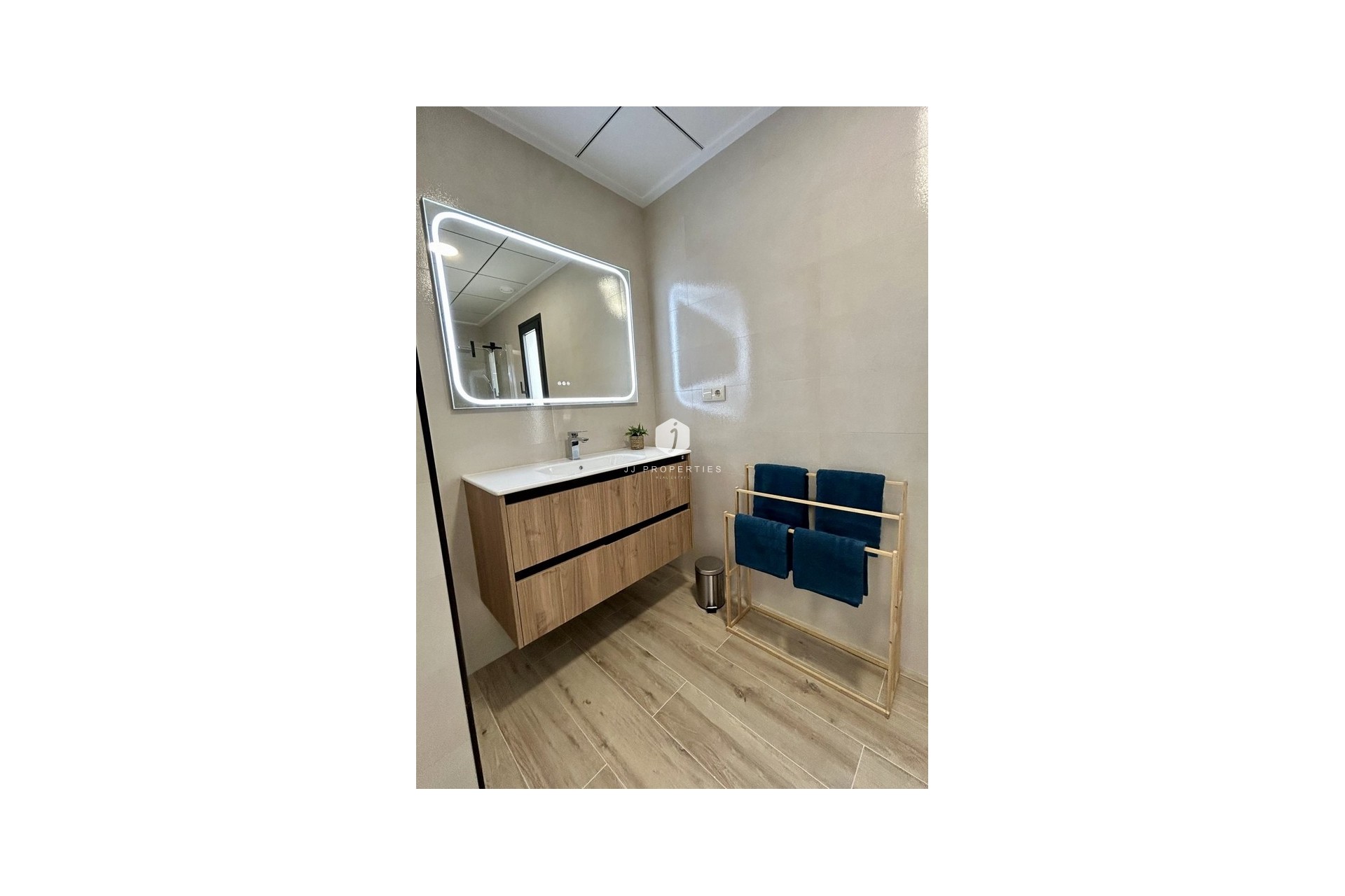 D'occasion - Chalet -
Dolores - Costa Blanca