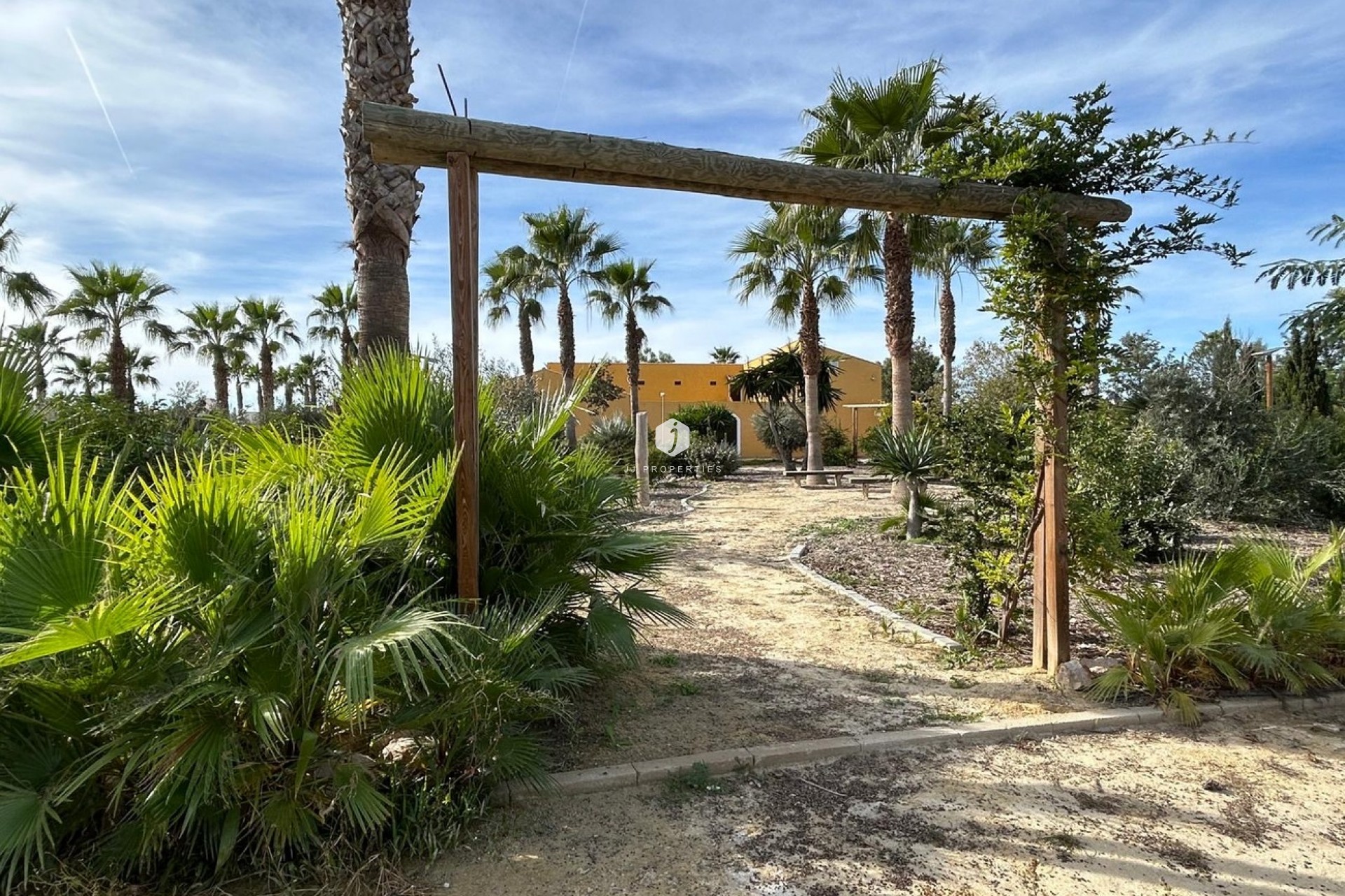 D'occasion - Chalet -
Dolores - Costa Blanca